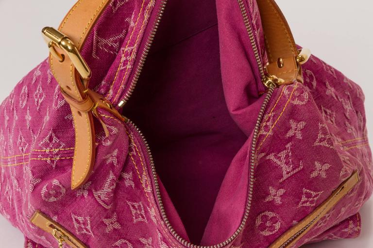 Louis Vuitton Pink Denim Monogram Slightly Messenger bag 2LV516a at 1stDibs   pink louis vuitton messenger bag, louis vuitton pink messenger bag, this  bag is slightly