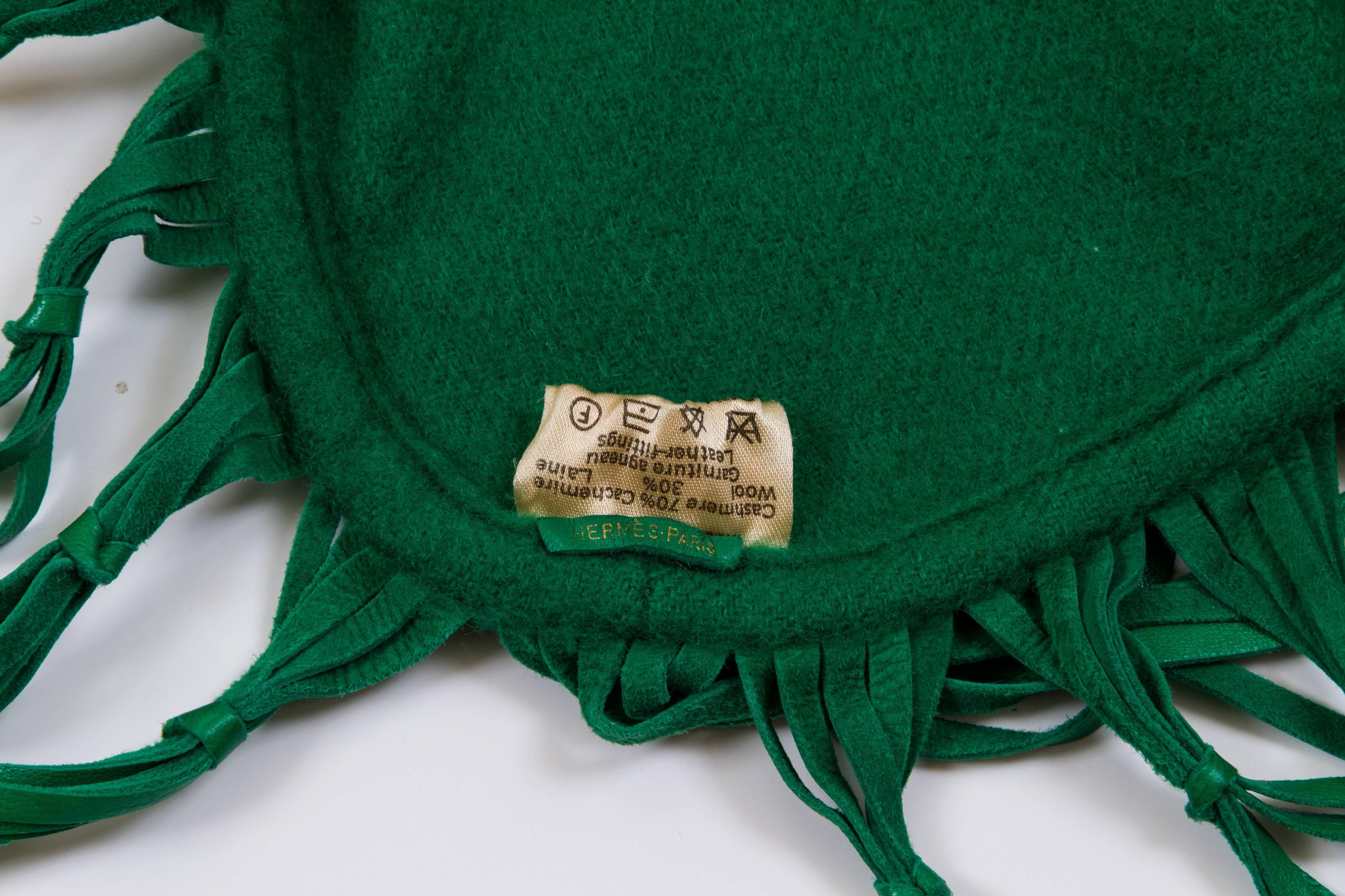 Women's or Men's Hermès Cashmere & Leather Green Shawl
