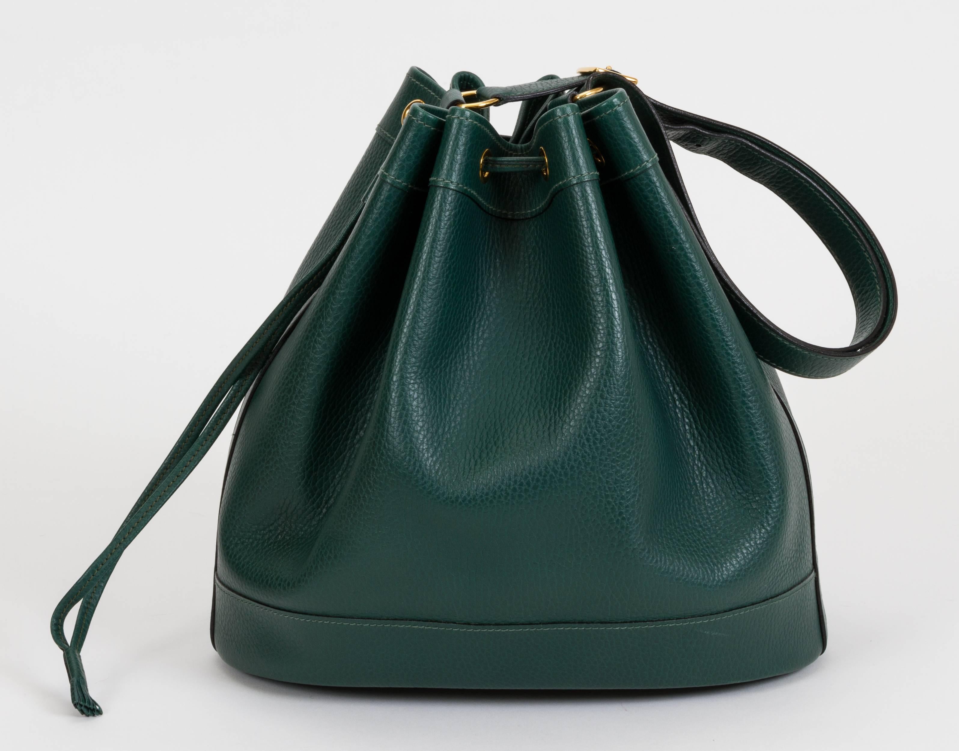 Hermès Emerald Shoulder Bucket Bag In Good Condition In West Hollywood, CA