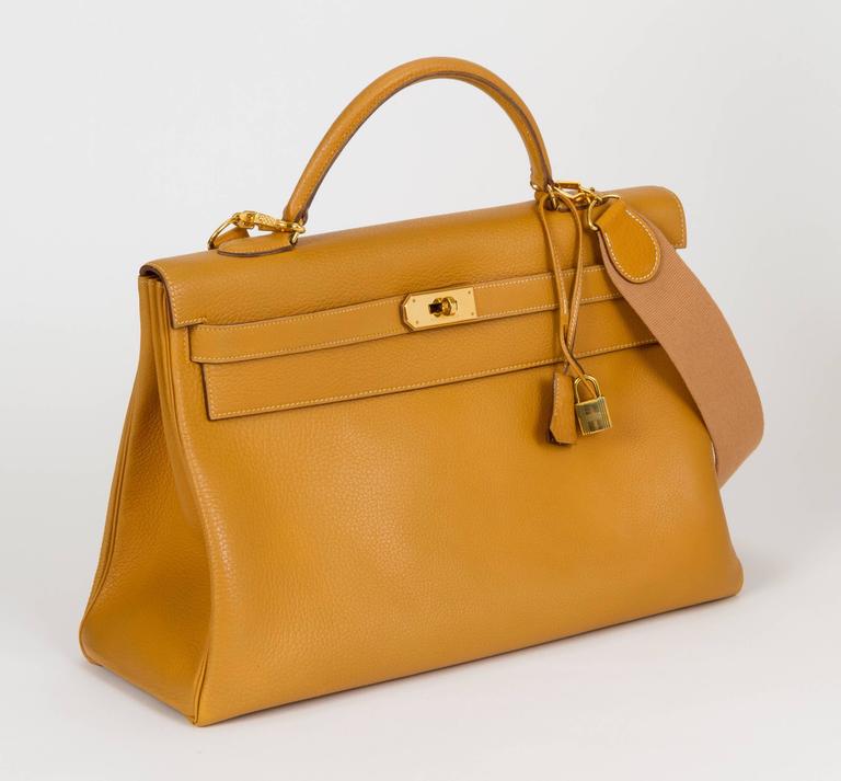 Hermès Kelly 40cm Bag in Natural w/ Strap For Sale at 1stdibs