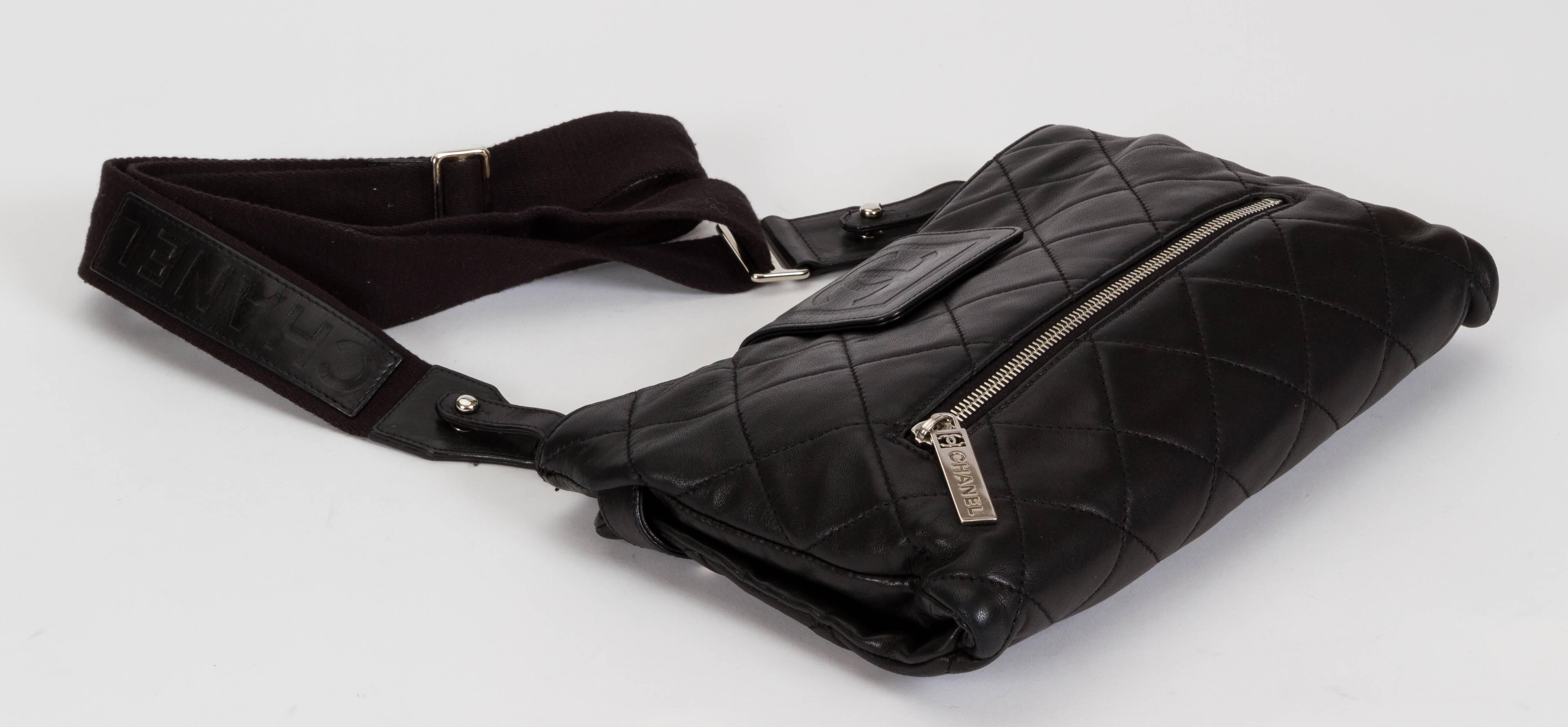 Women's Chanel Black leather Cross Body Double Bag