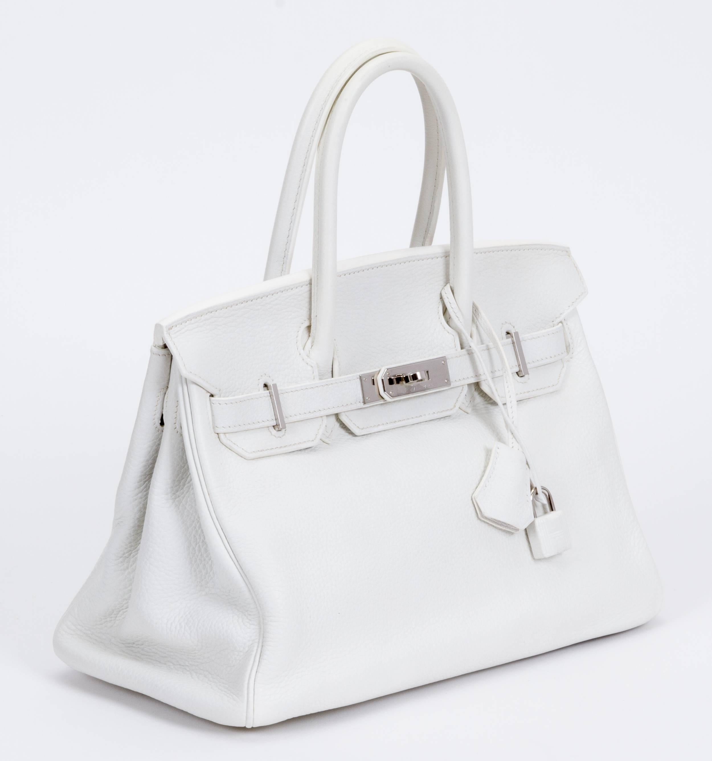 Hermès collectible Birkin bag, 30cm. White Togo leather with palladium hardware. Excellent condition, partial plastic on hardware. L stamp, 2008. Handle drop, 4