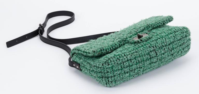 Chanel Green Tweed Crossbody Flap Bag at 1stDibs | chanel green tweed ...