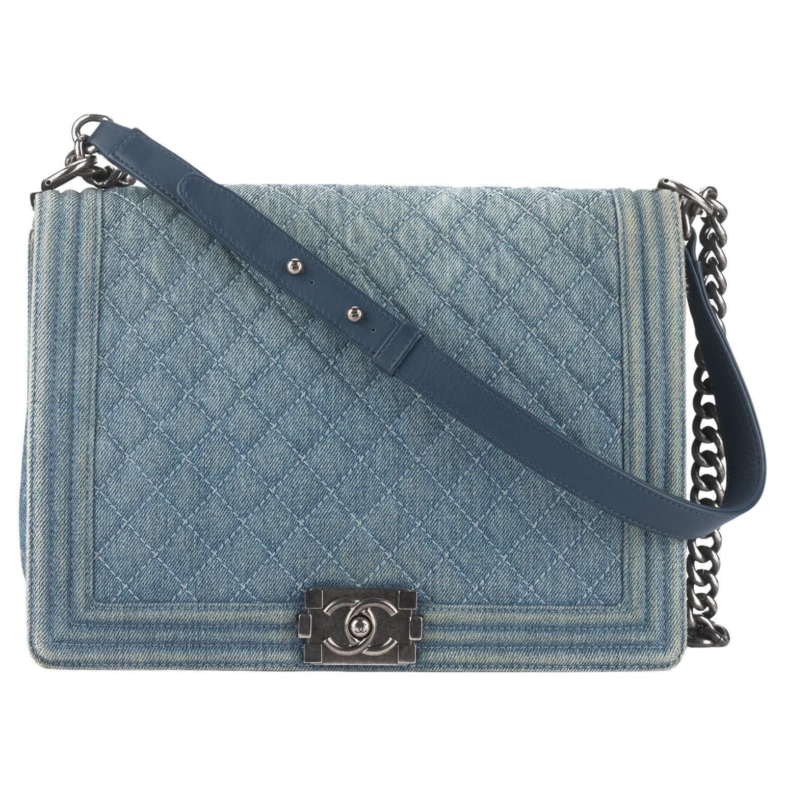 Chanel Denim Quilted Large Boy Flap Blue en vente