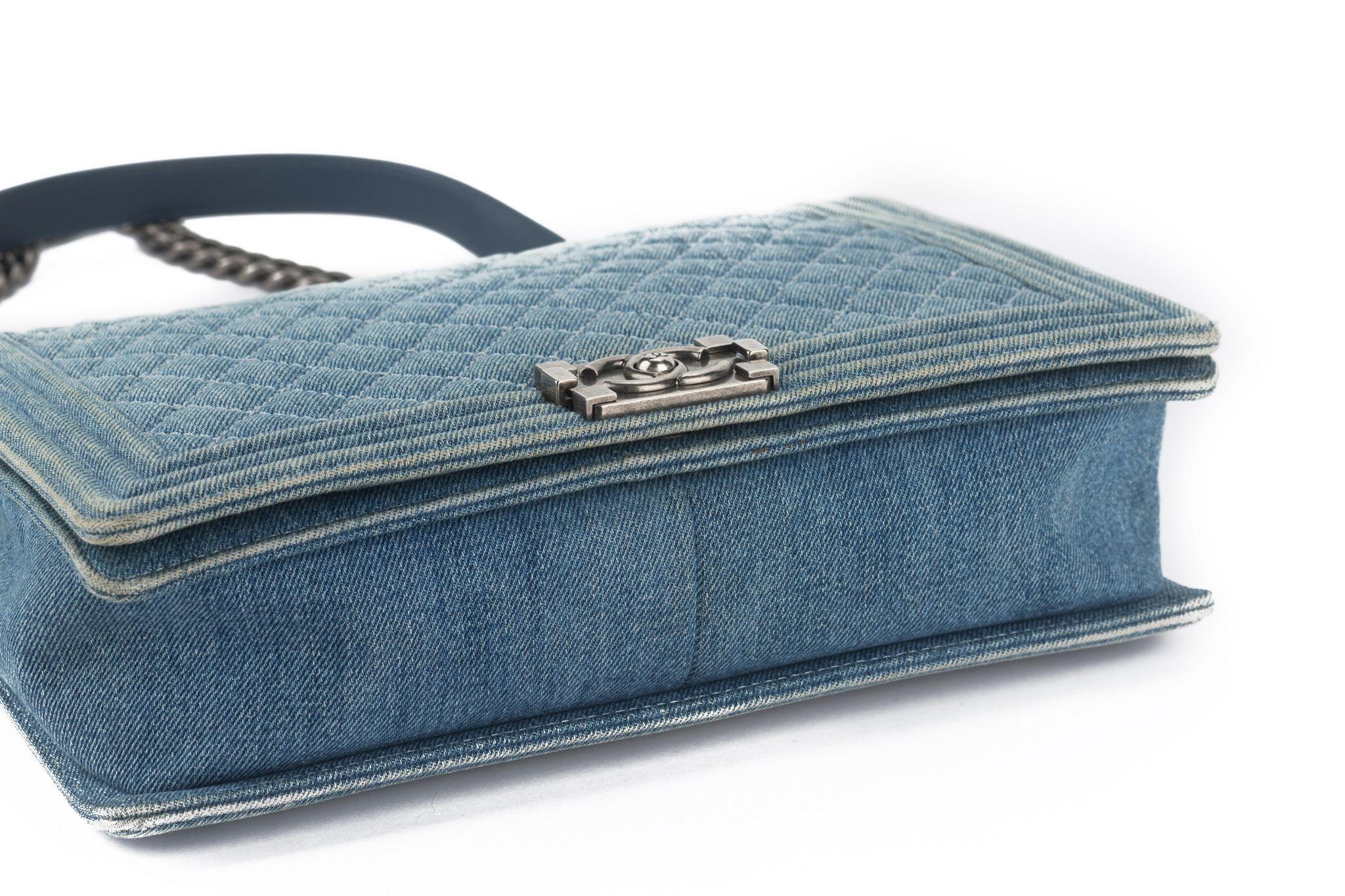 Chanel Denim Quilted Large Boy Flap Blue en vente 1