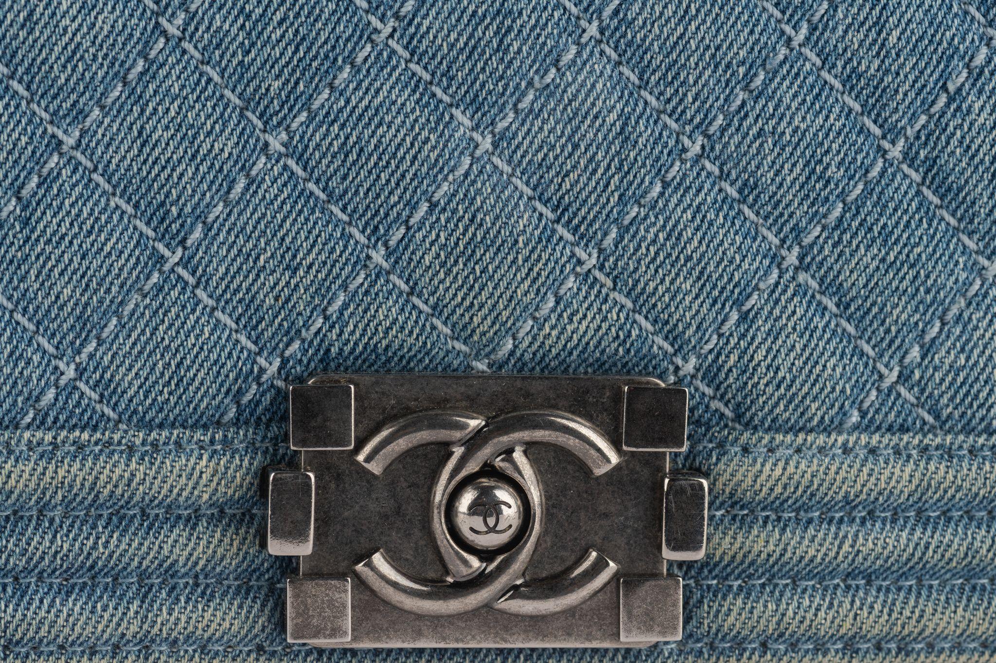 Chanel Denim Quilted Large Boy Flap Blue en vente 2