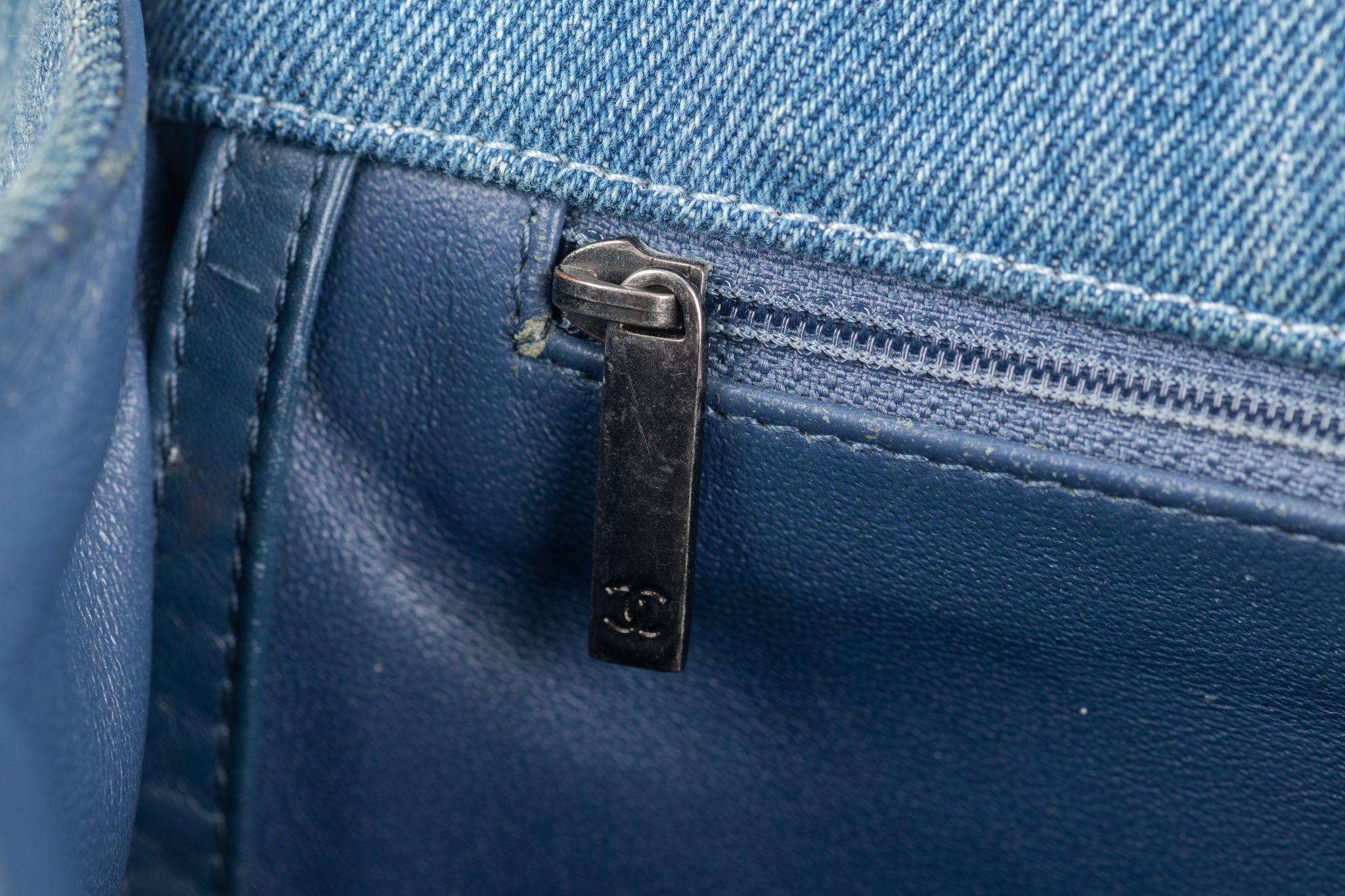 Chanel Denim Quilted Large Boy Flap Blue en vente 7