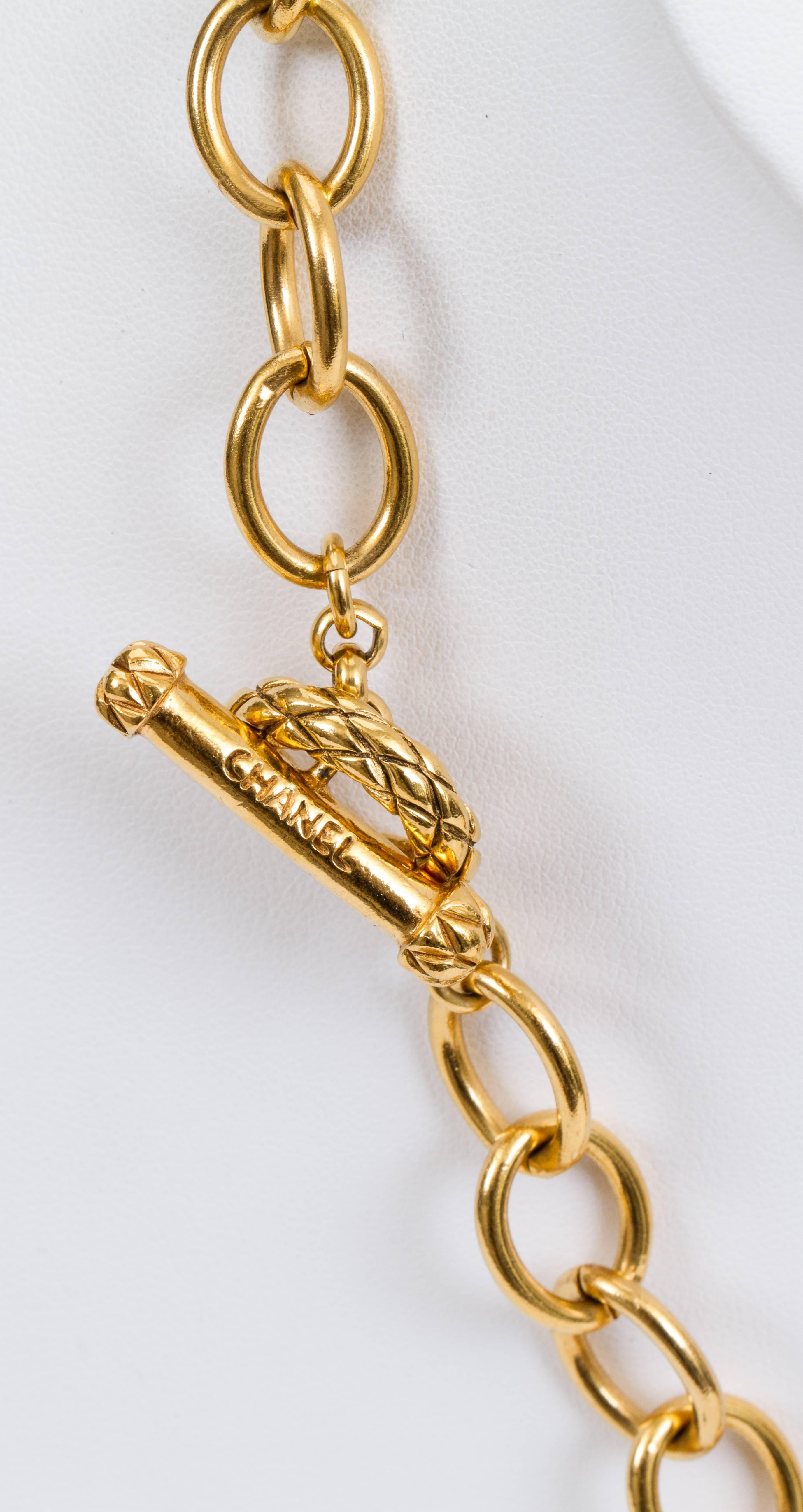 Women's Chanel Rare Gripoix Pendant Necklace