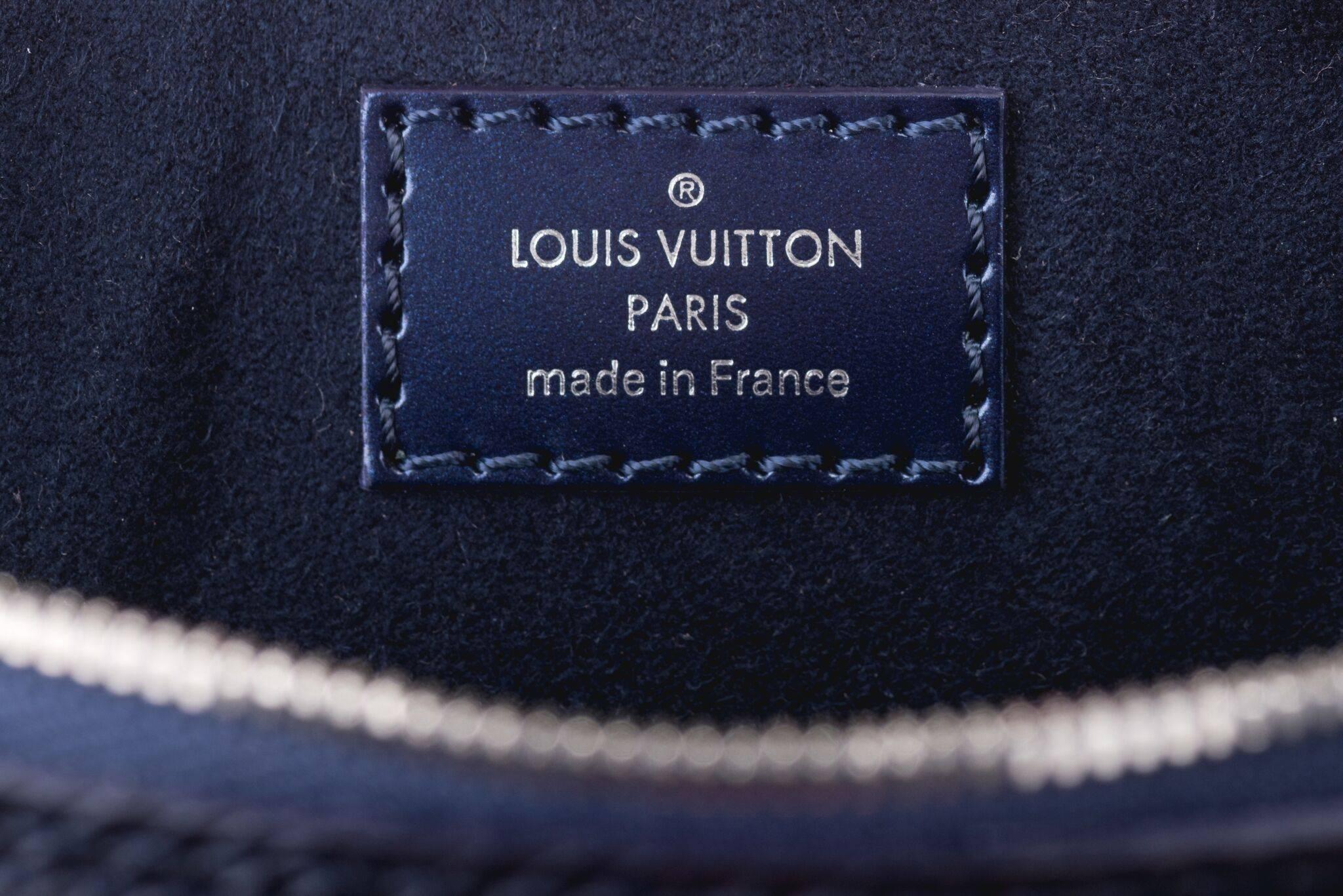 Louis Vuitton Limited Edition Nano Alma Sequins Flames Bag For Sale 1