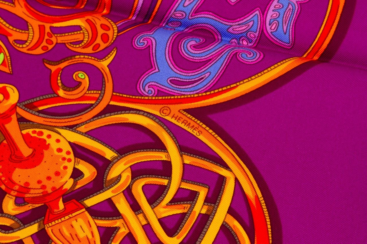 Hermès "la Charmante Aux Animaux" Scarf View 4