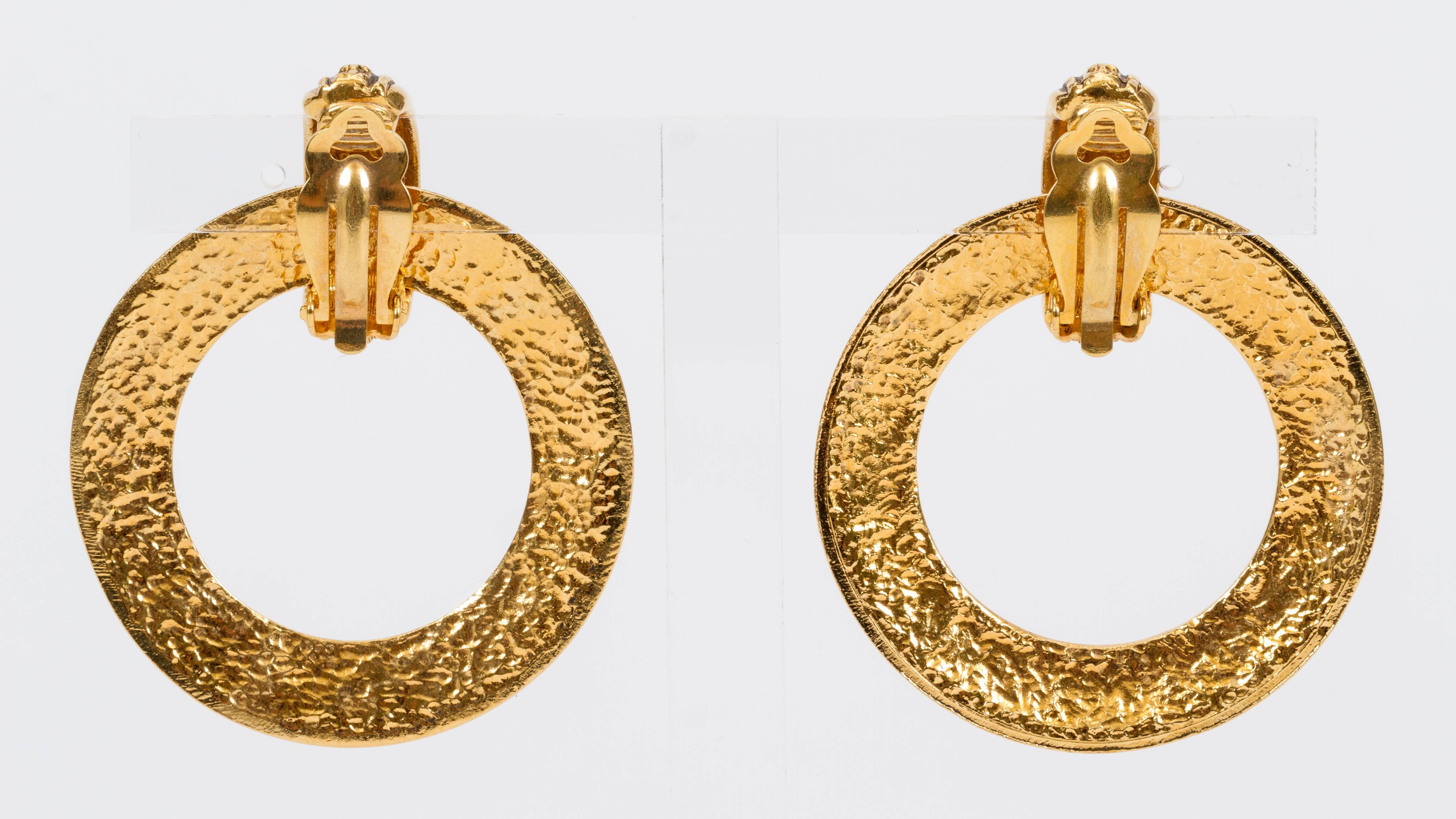 Chanel 1980's Vintage Gold Detachable Hoop Earrings In Excellent Condition In West Hollywood, CA