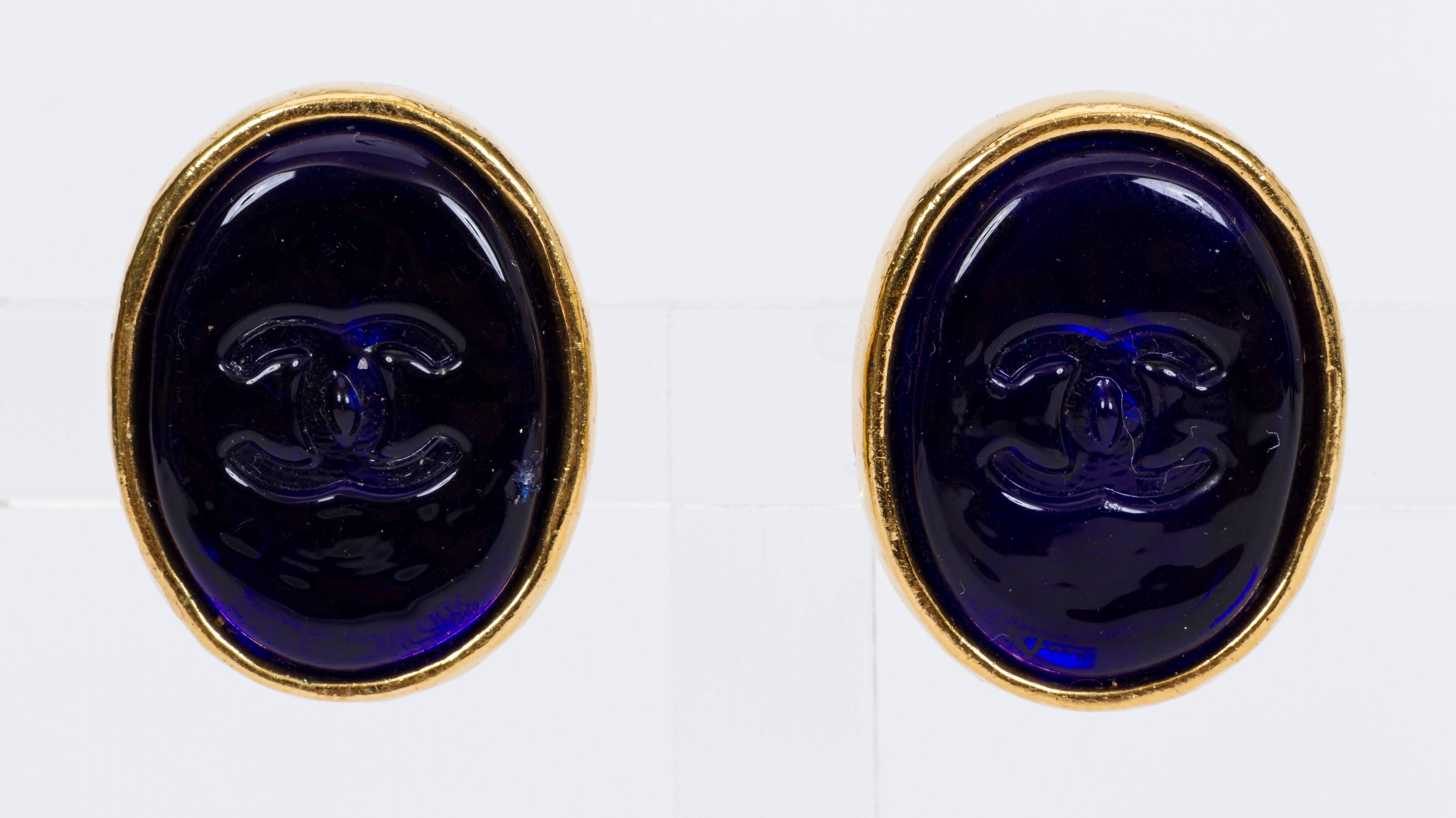 Chanel Blue Gripoix Seal Oval Earrings In Excellent Condition In West Hollywood, CA