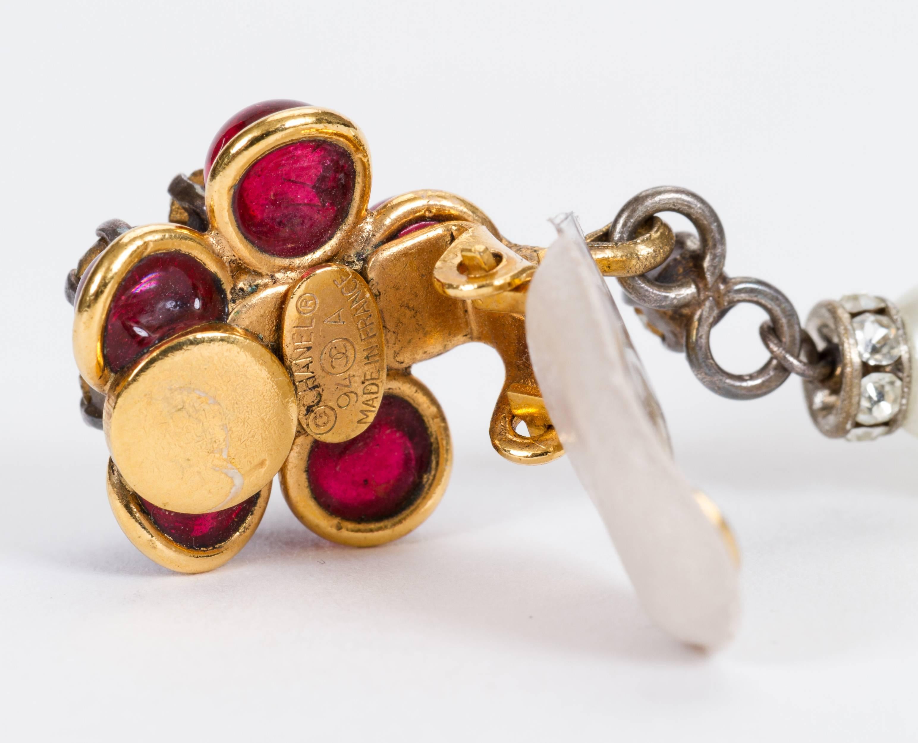 Women's Chanel Purple Flower & Pearl Earrings
