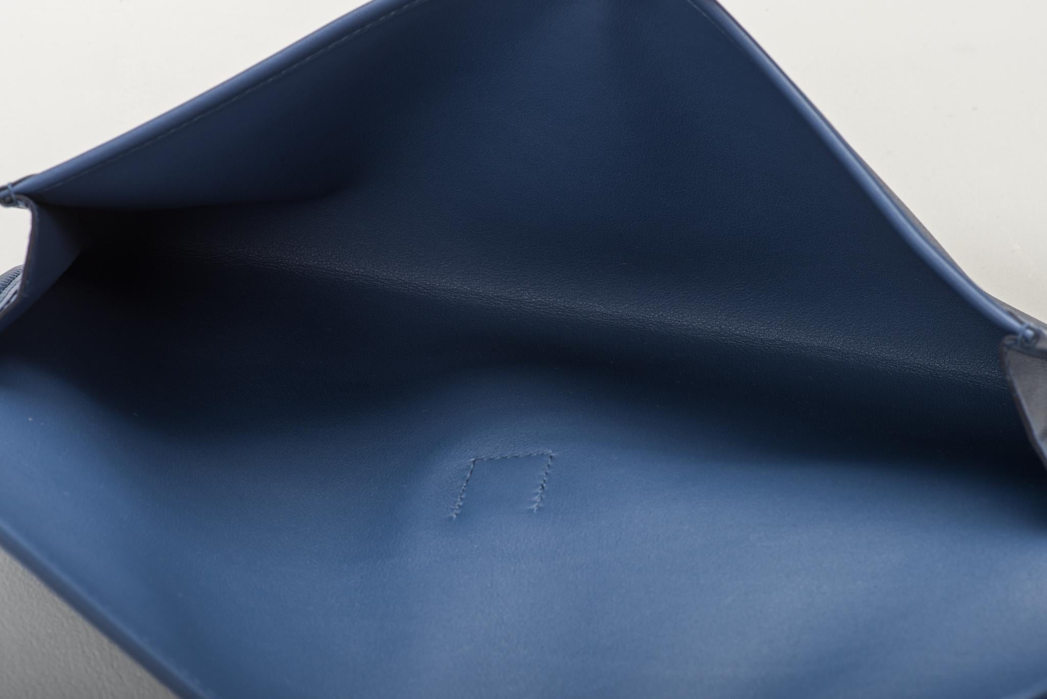 Hermès jig elan 29cm blue brighton in swift leather. Dated 