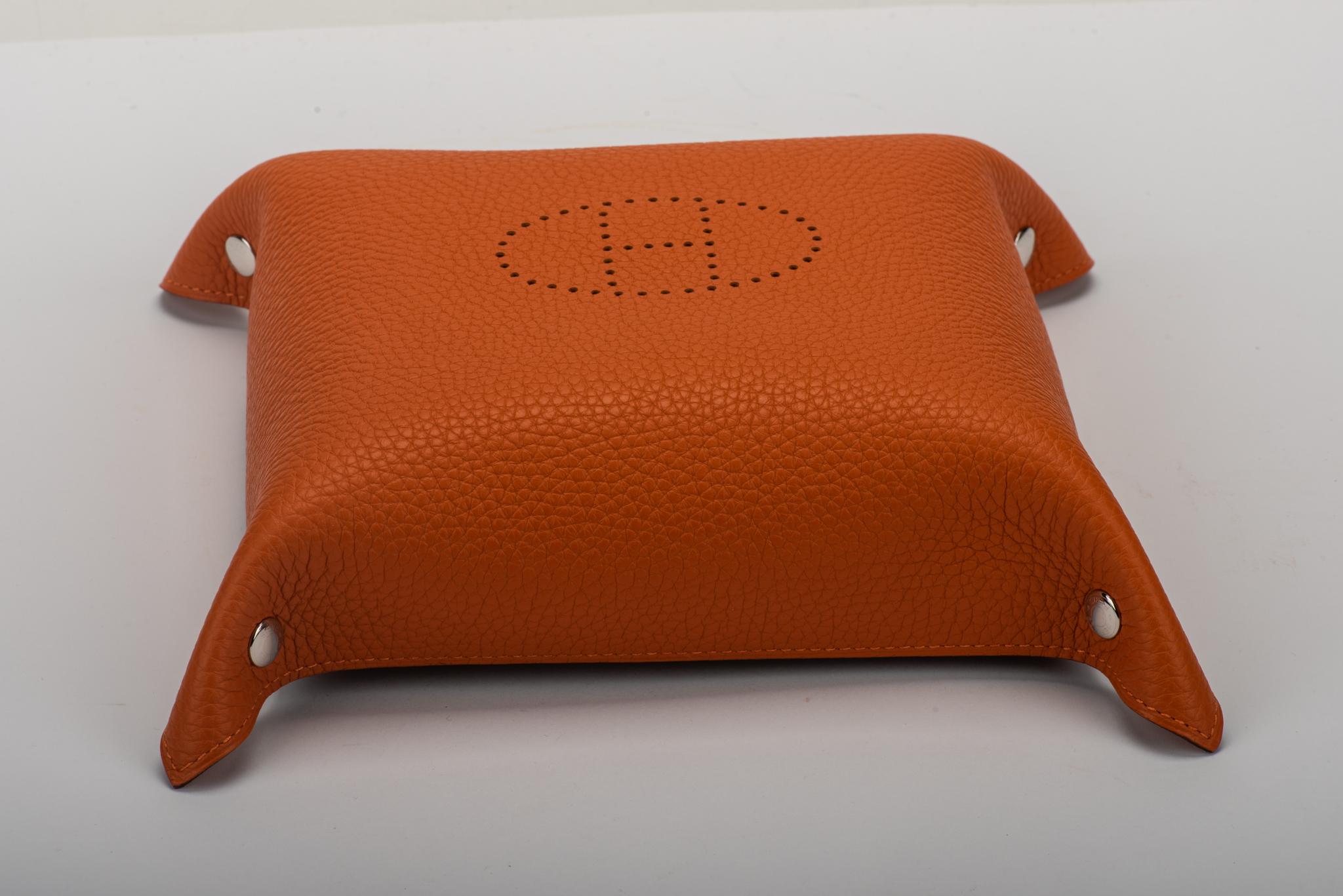 Hermès Orange Clemence Change Tray In New Condition In West Hollywood, CA
