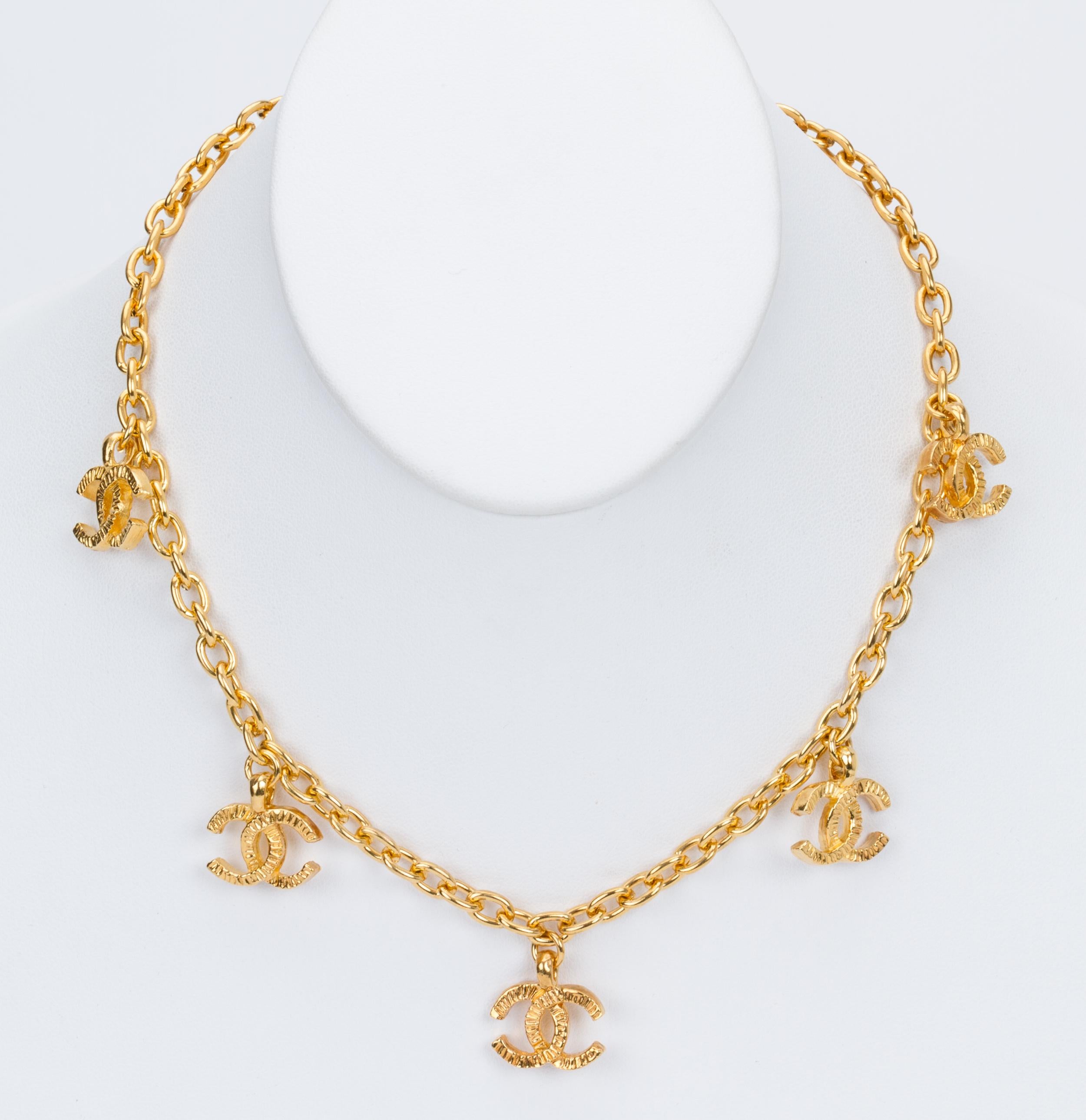 1970 choker necklaces