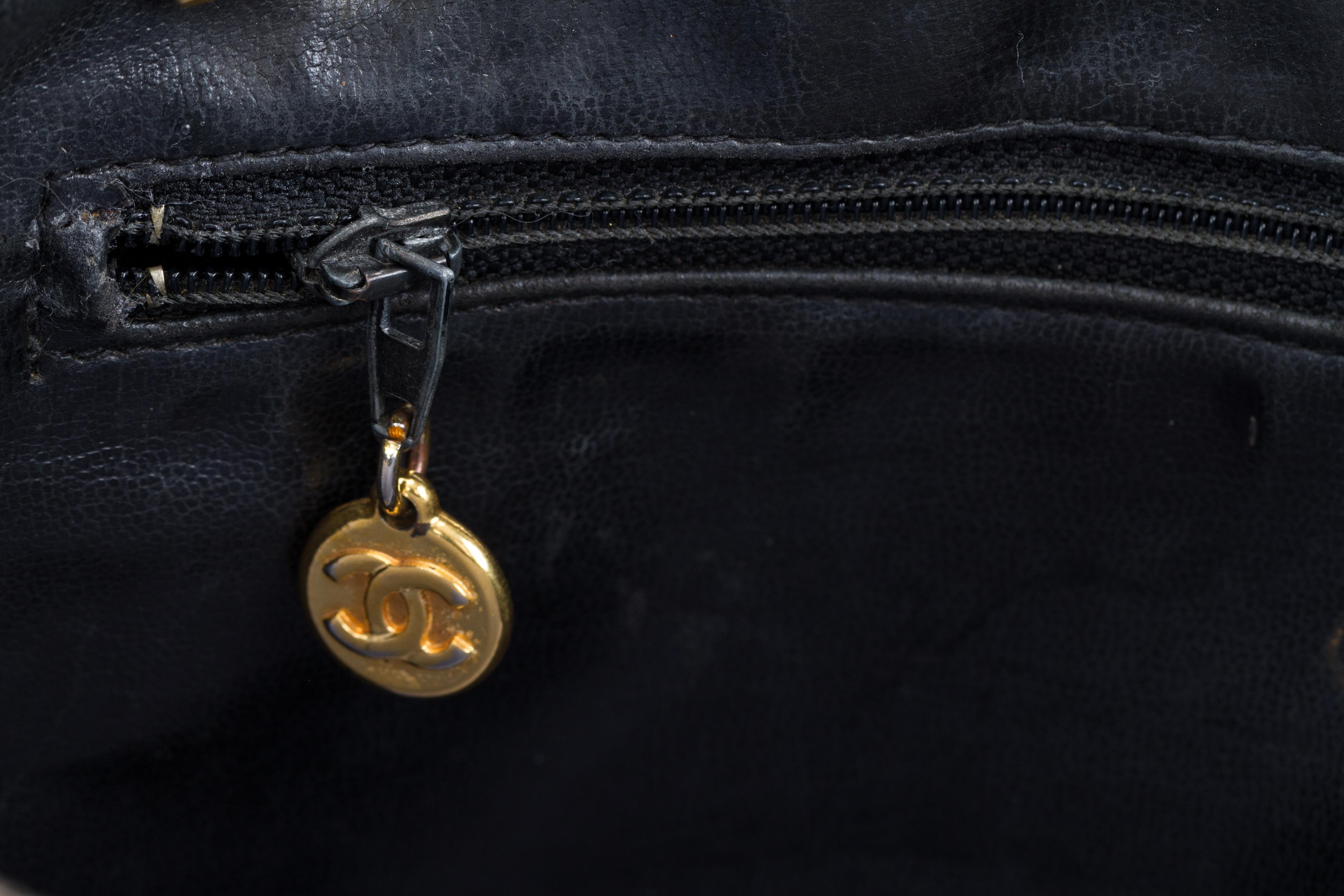 Vintage 90's Chanel Caviar Black Gold Tote Bag 7