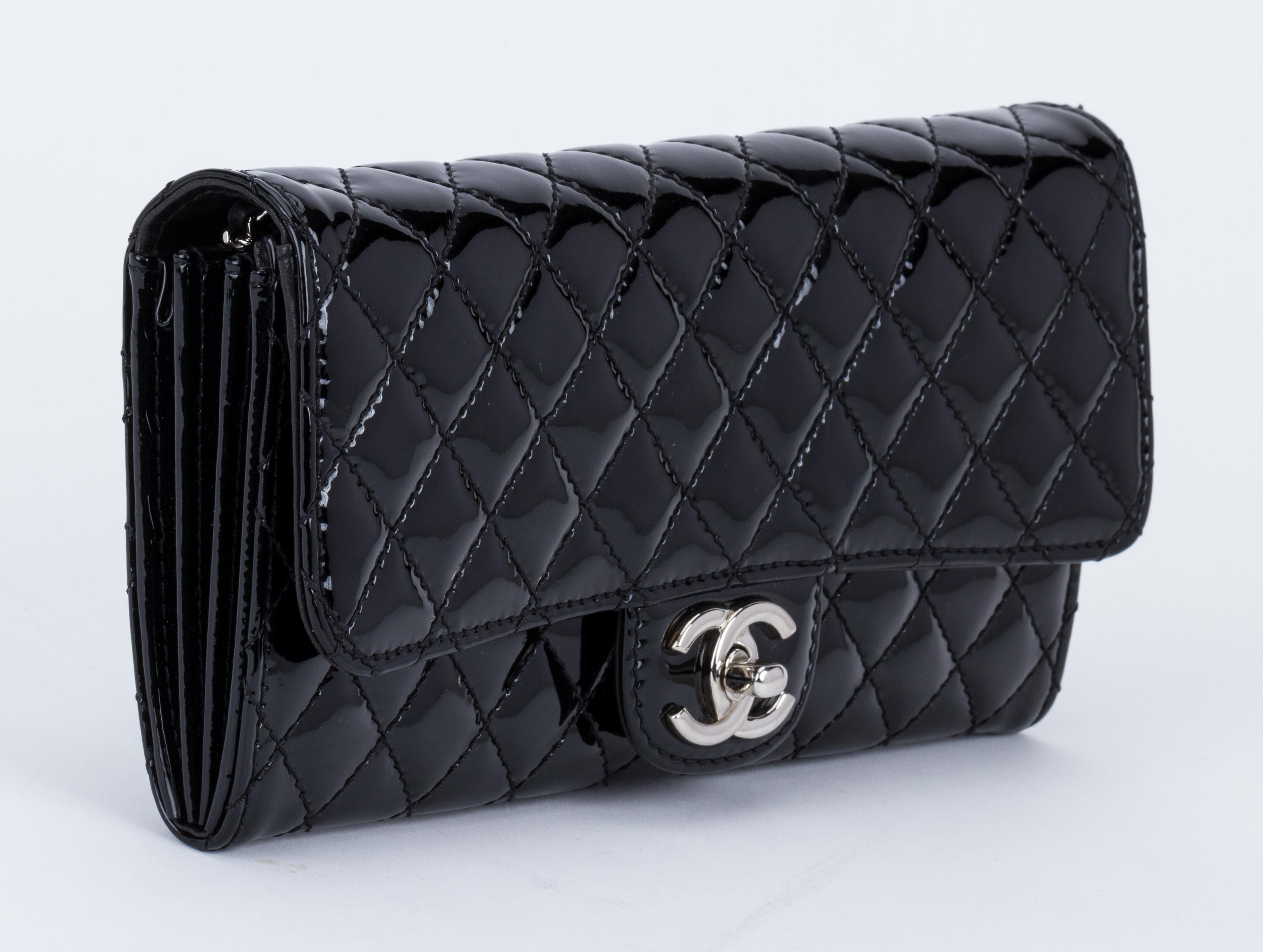 Chanel Black Patent 2 Way Pouchette Bag In Excellent Condition In West Hollywood, CA