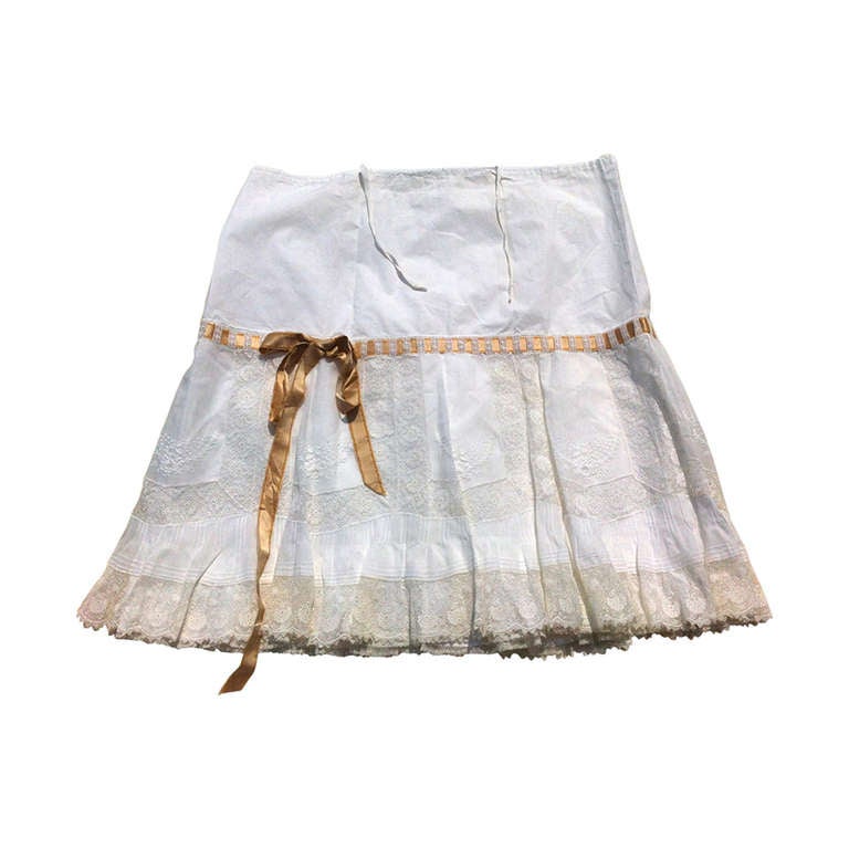 Magnificent french belle époque lace petticoat For Sale