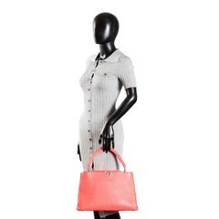 2014 LOUIS VUITTON Capucines Handbag - Pink