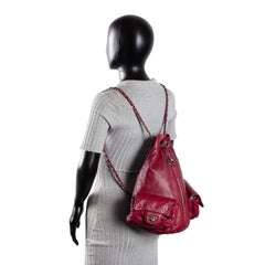 Der CHANEL-Lederrucksack ist wieder da – Burgunderrot