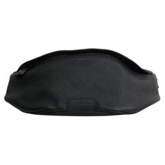 LOUIS VUITTON Monogram Shadow Discovery Bumbag - Black