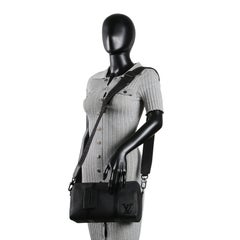 LOUIS VUITTON Aerogram City Keepall - Black
