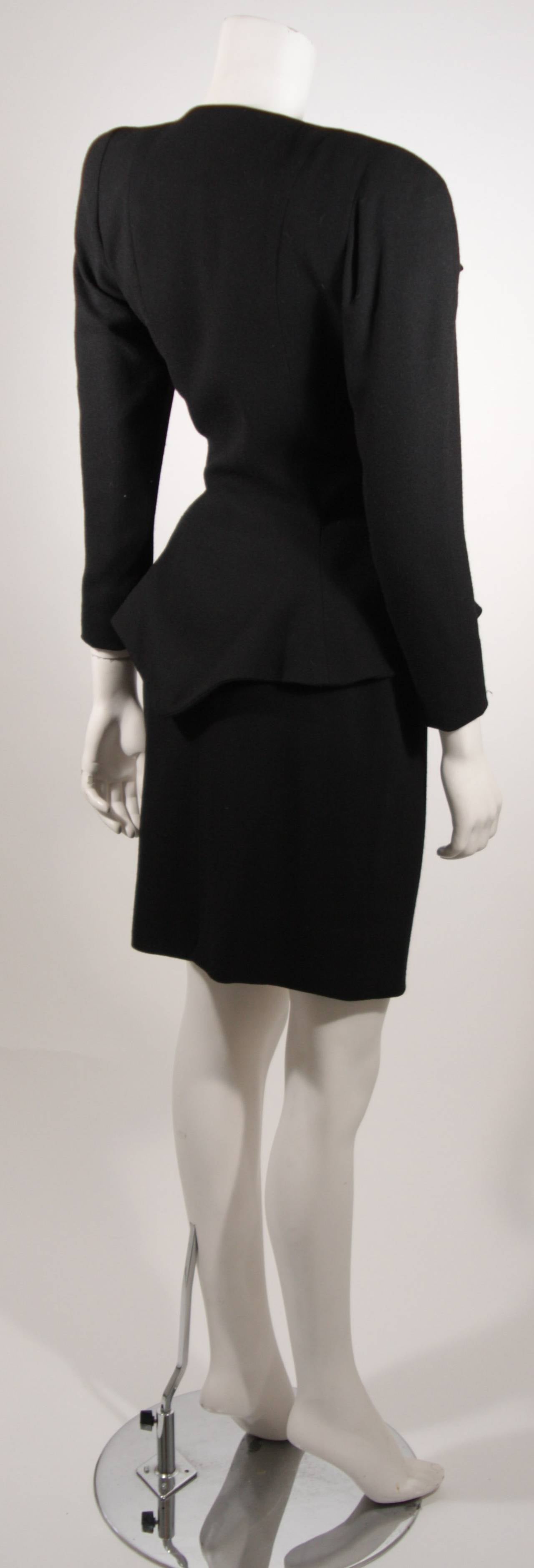Travilla Black Structured Skirt Suit Size 8 For Sale 1