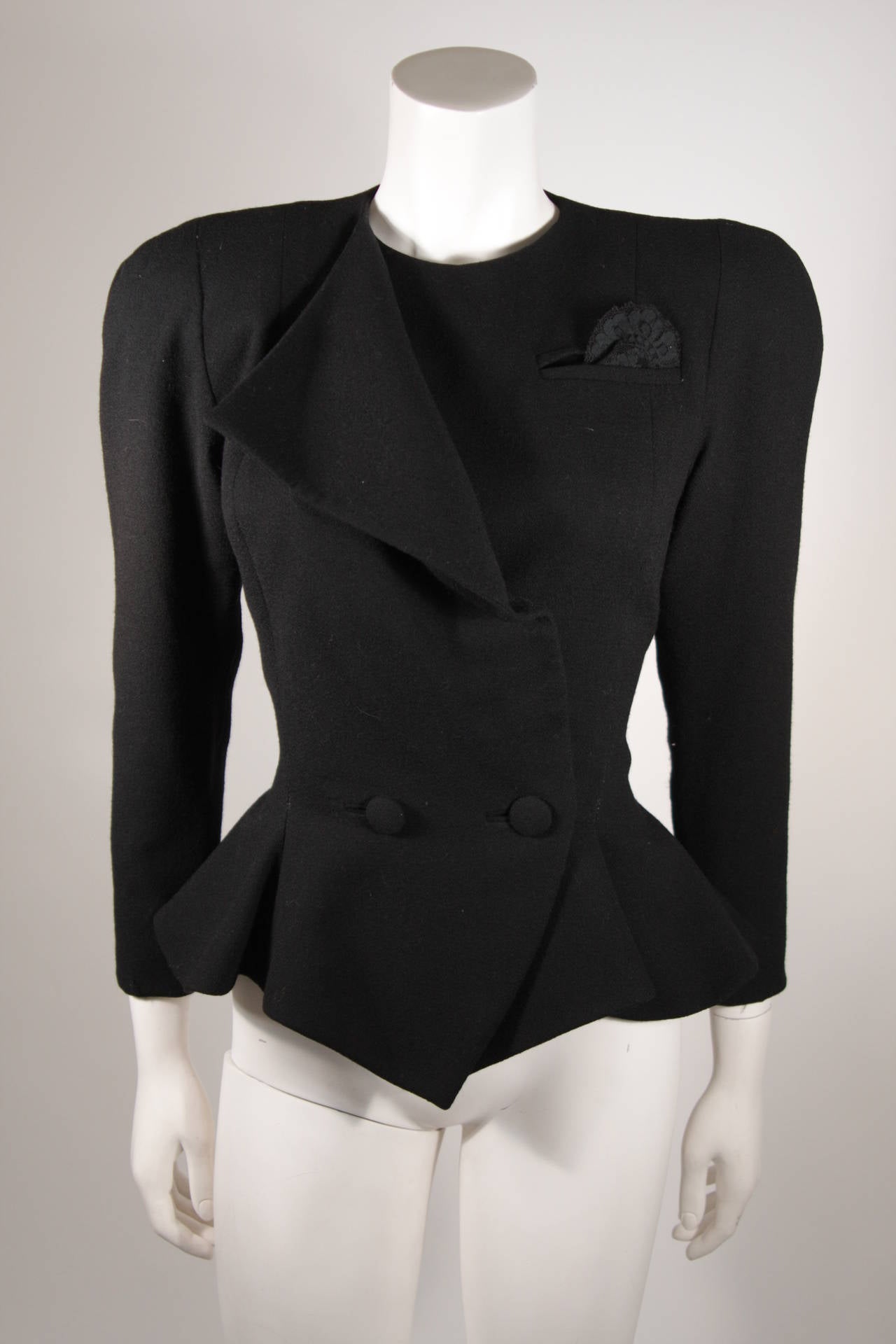 Travilla Black Structured Skirt Suit Size 8 For Sale 3