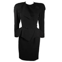 Travilla Black Structured Skirt Suit Size 8 9