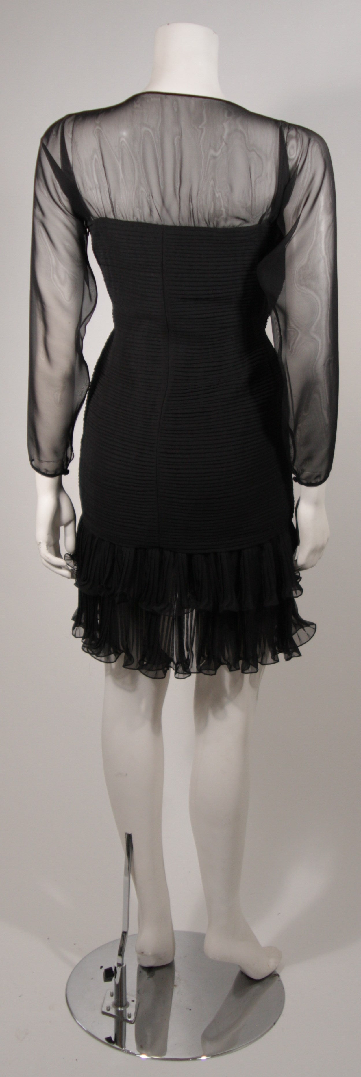 Women's Oscar De La Renta Black Silk Chiffon Cocktail Dress Size 10 For Sale