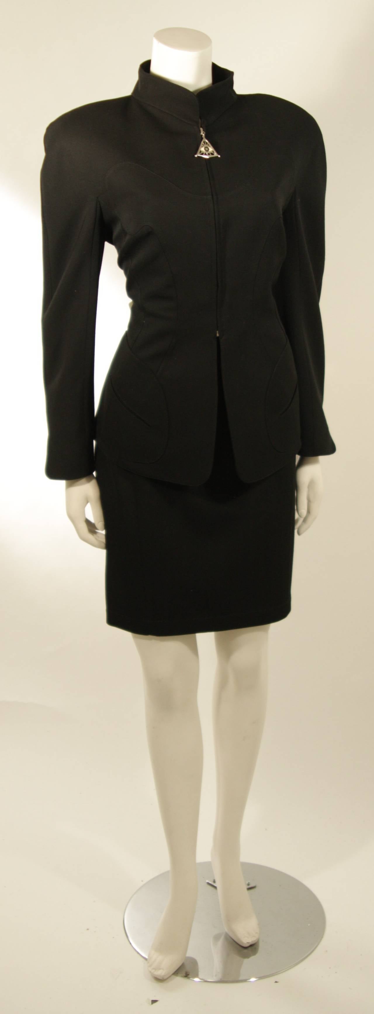 Thierry Mugler Black Skirt Suit with Pyramid Eye Zip Accent Size 44 In Excellent Condition In Los Angeles, CA