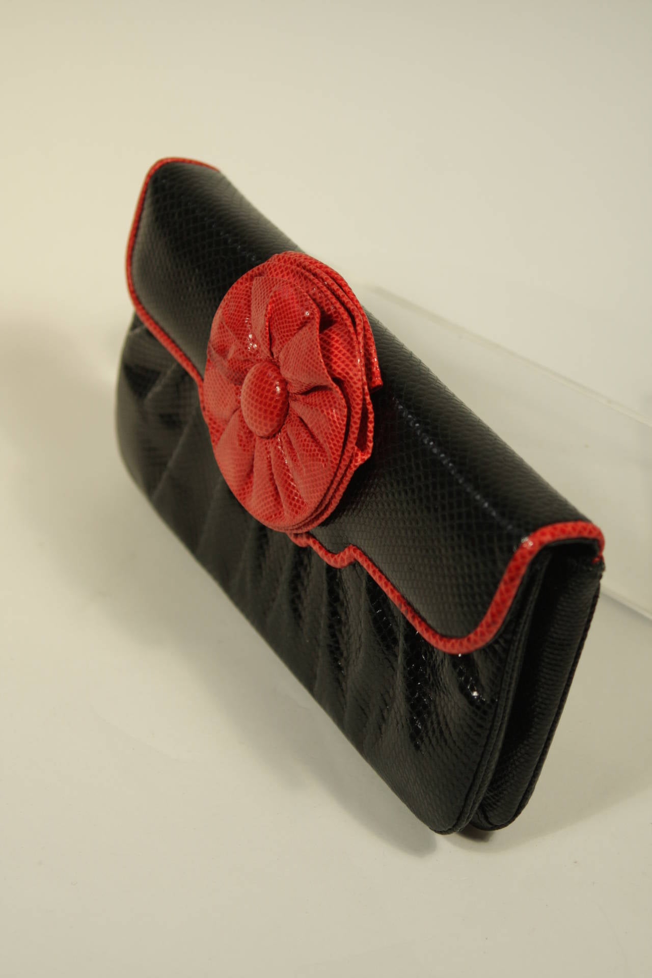 Judith Leiber Black and Red Snakeskin Clutch In Excellent Condition In Los Angeles, CA