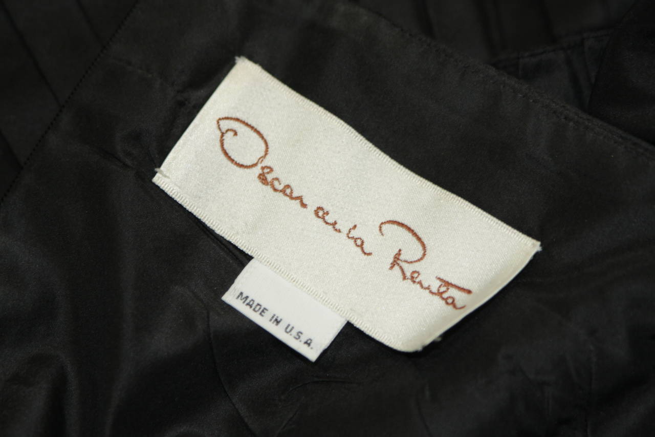 Oscar De La Renta Black Pleated and Puff Sleeve Cocktail Dress For Sale 2