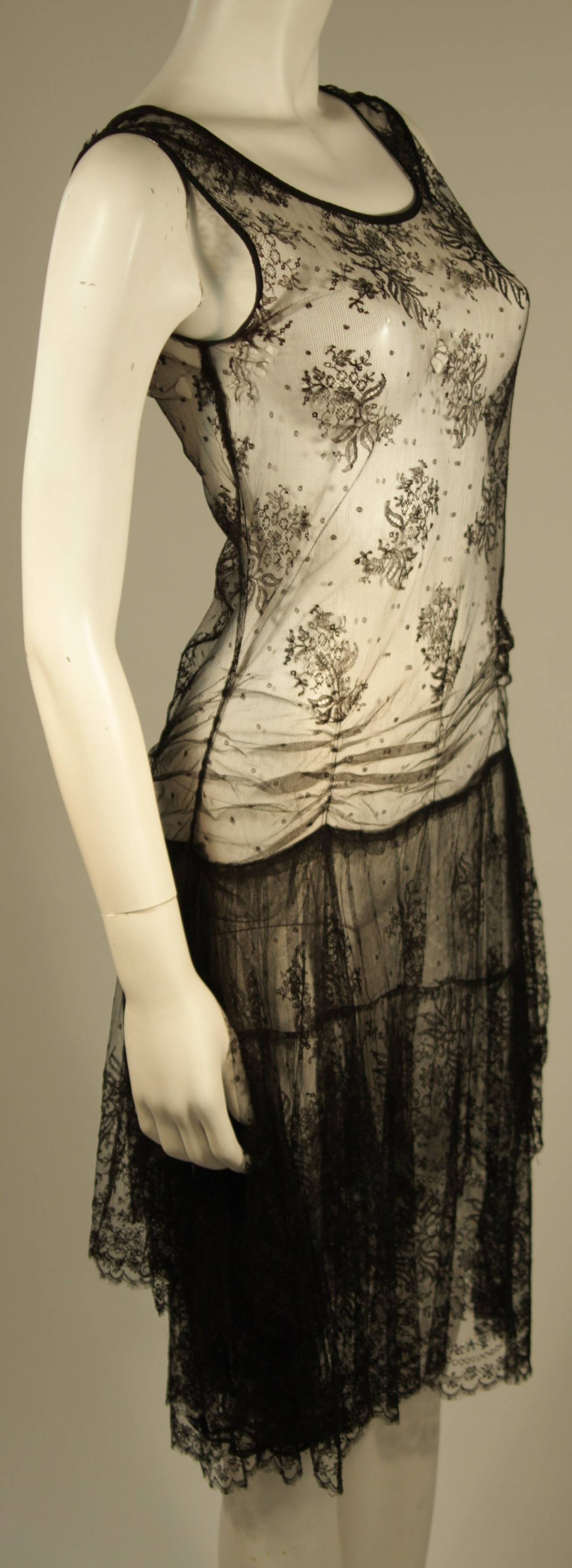 Black French Lace Drop Waist Dress In Excellent Condition For Sale In Los Angeles, CA