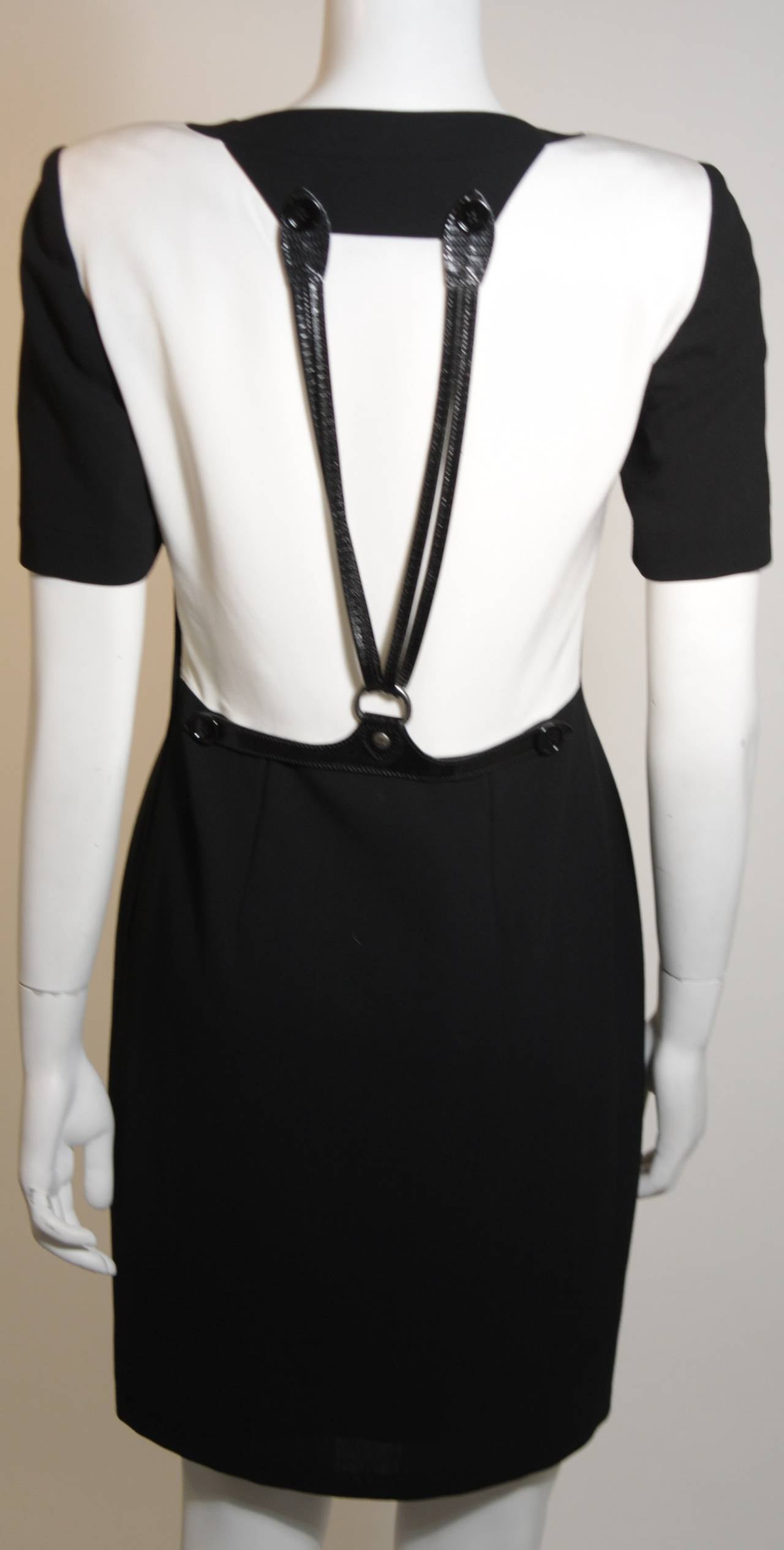 Gianfranco Ferre Black and White Contrast Dress with Suspender detail Size 40 For Sale 1