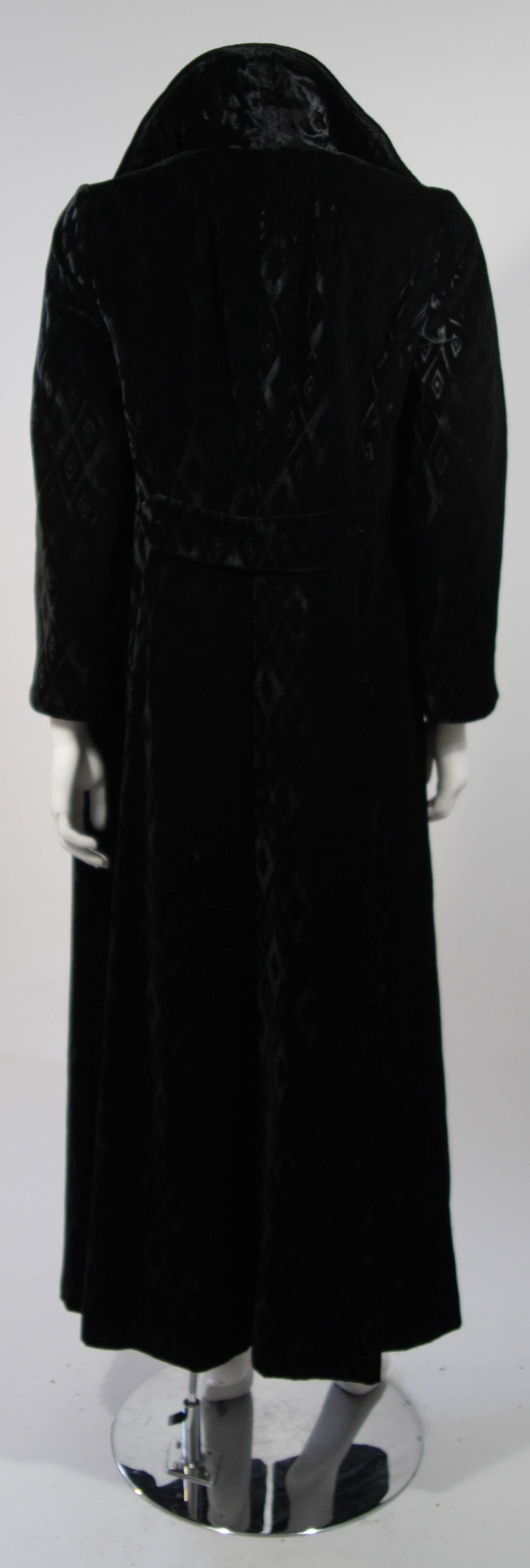 1970's Hudson's Black Diamond Patterned Velvet Coat Size 5