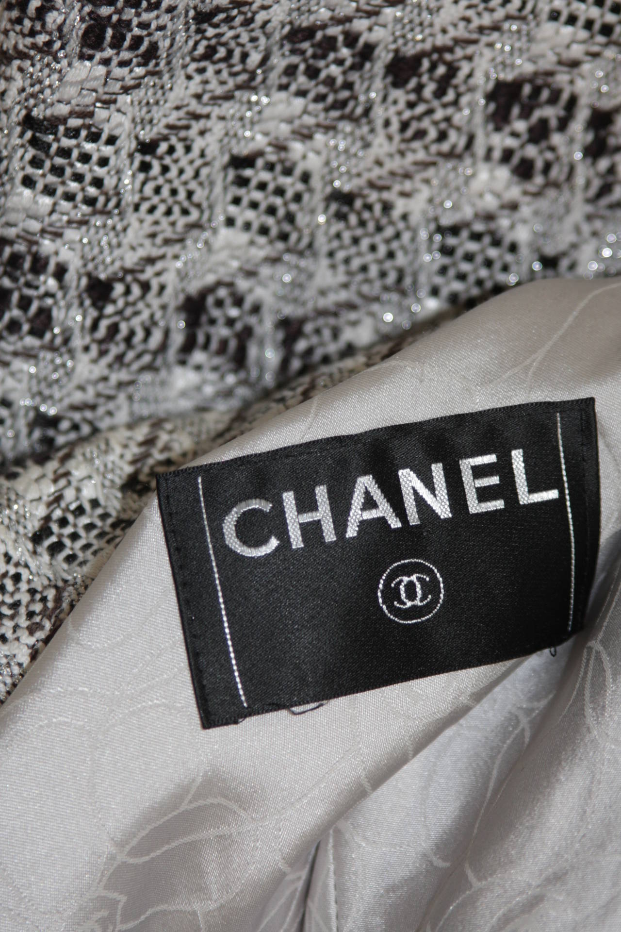 Chanel White Black and Silver Metallic Tweed Blazer 6