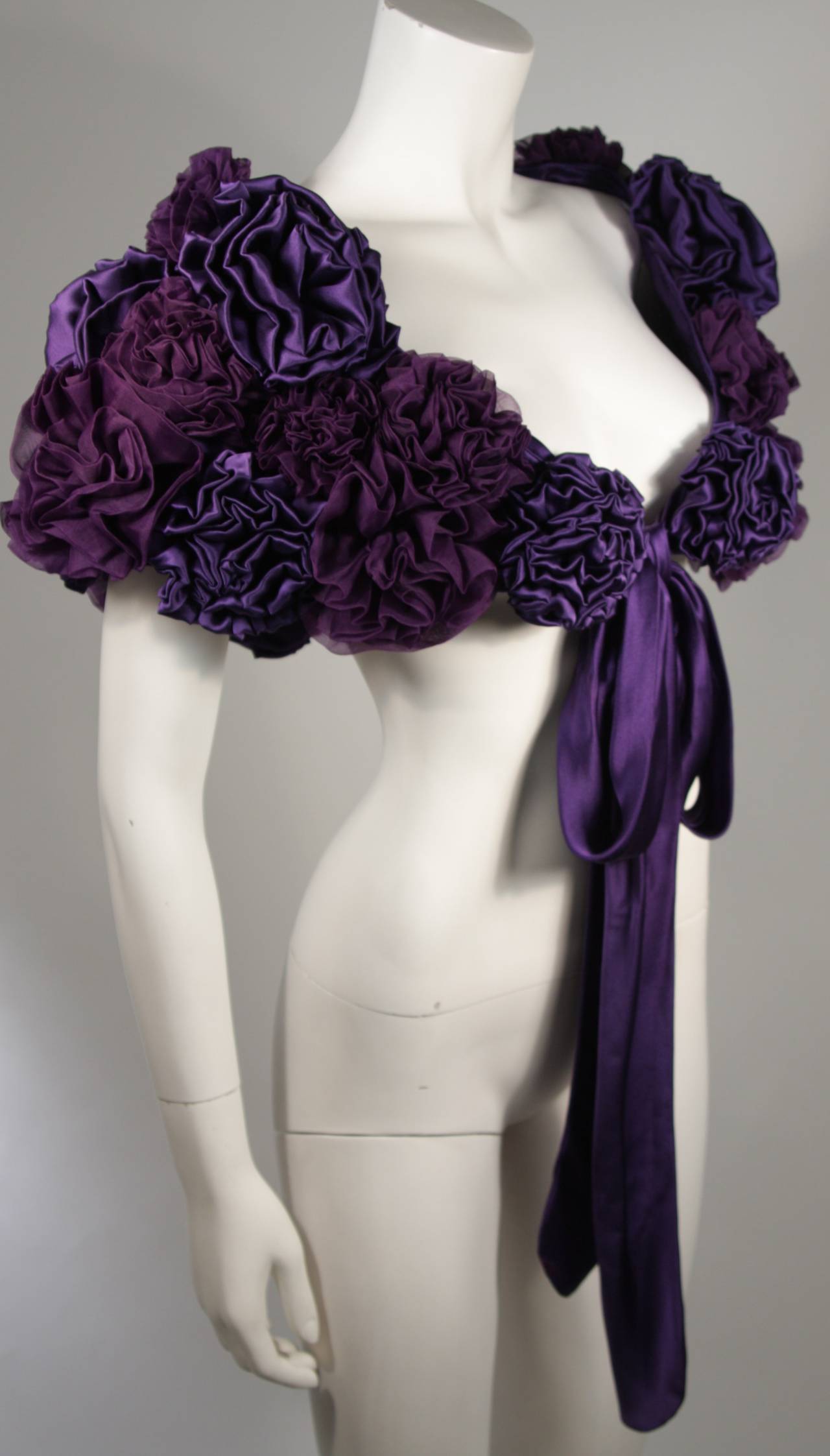 Elizabeth Mason Couture Collier de soie violette 