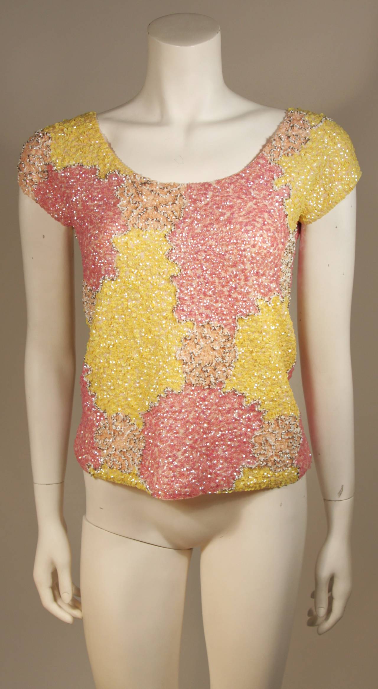 Gene Shelly's Yellow and Pink Stretch Wool Abstract Sequin Motif Evening Set 6-8 For Sale 4