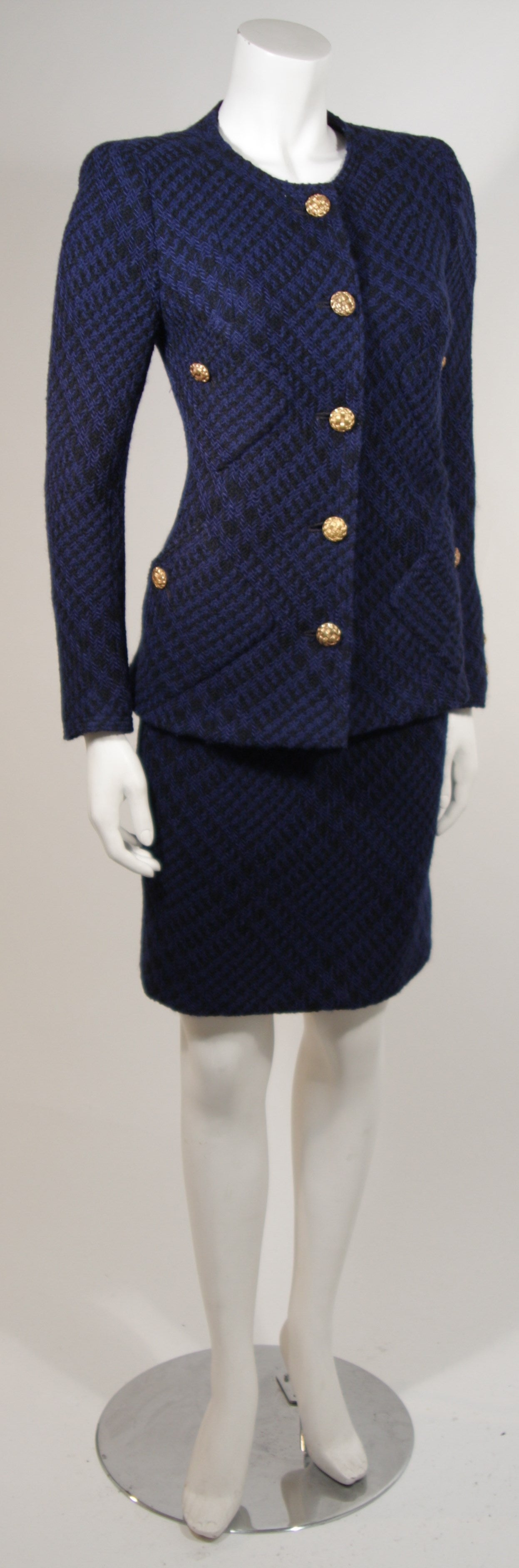 1980's Chanel Haute Couture Blue and Black Tweed Skirt Suit Size 4 In Excellent Condition In Los Angeles, CA
