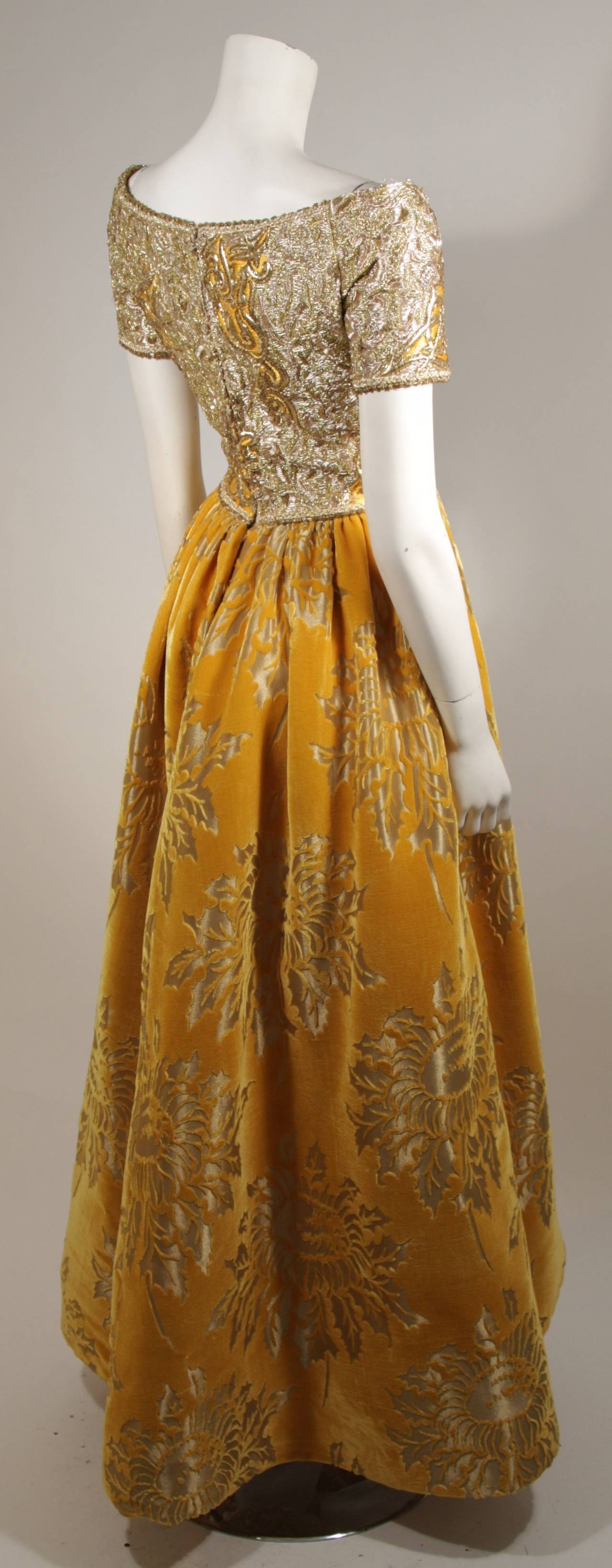 Oscar De La Renta Couture Attributed Brocade and Velvet Gown Size 2 4 2