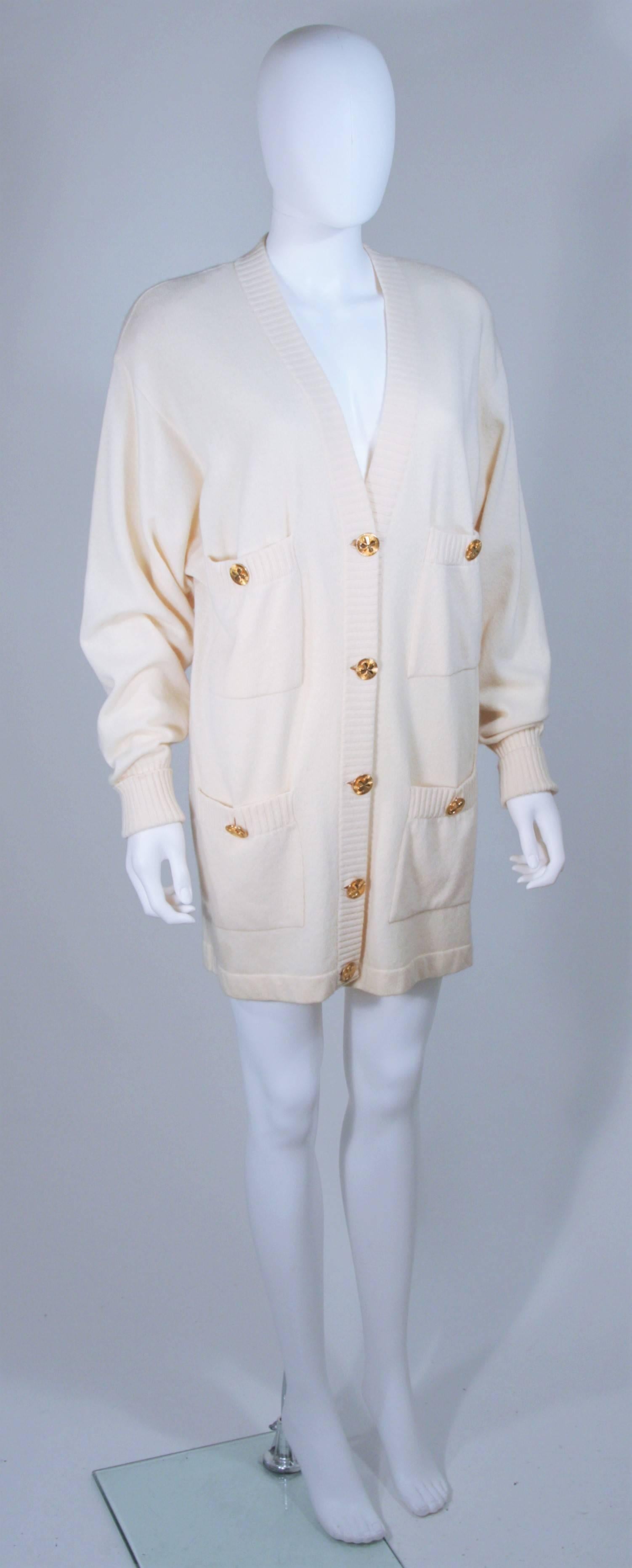CHANEL Cream Cashmere Cardigan with Gold Buttons Size 36 1