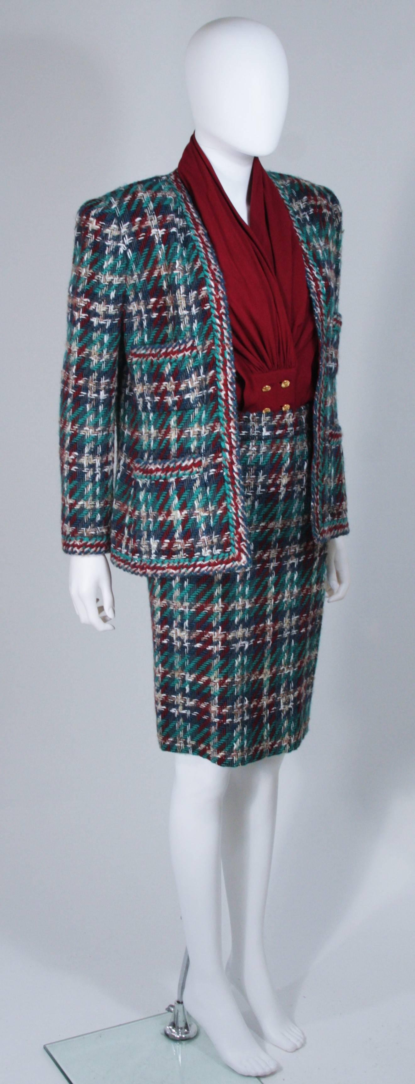 CHANEL COUTURE Wool Boucle and Silk Skirt Suit Ensemble 3 Piece Size 4-6 In Excellent Condition In Los Angeles, CA