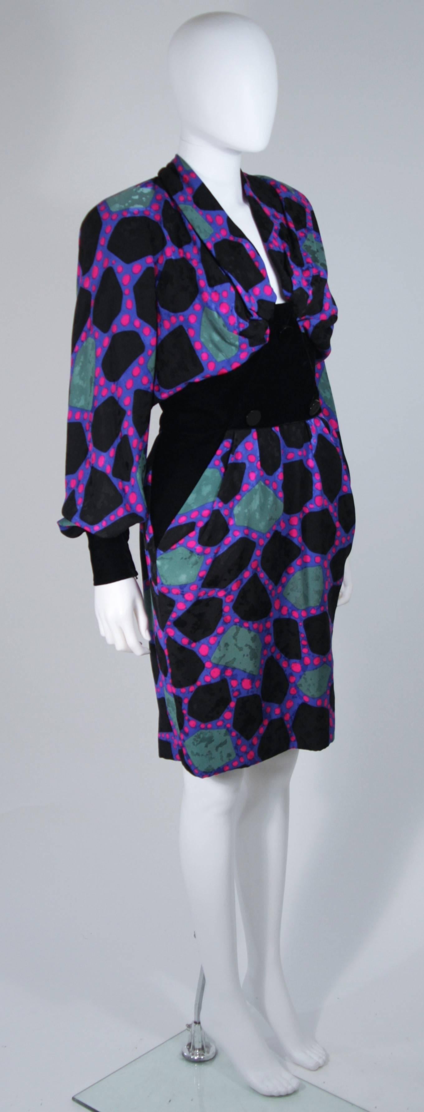 JACQUELINE DE RIBES Circa 1990s Abstract Silk Printed Dress with Velvet Size 6-8 In Excellent Condition For Sale In Los Angeles, CA