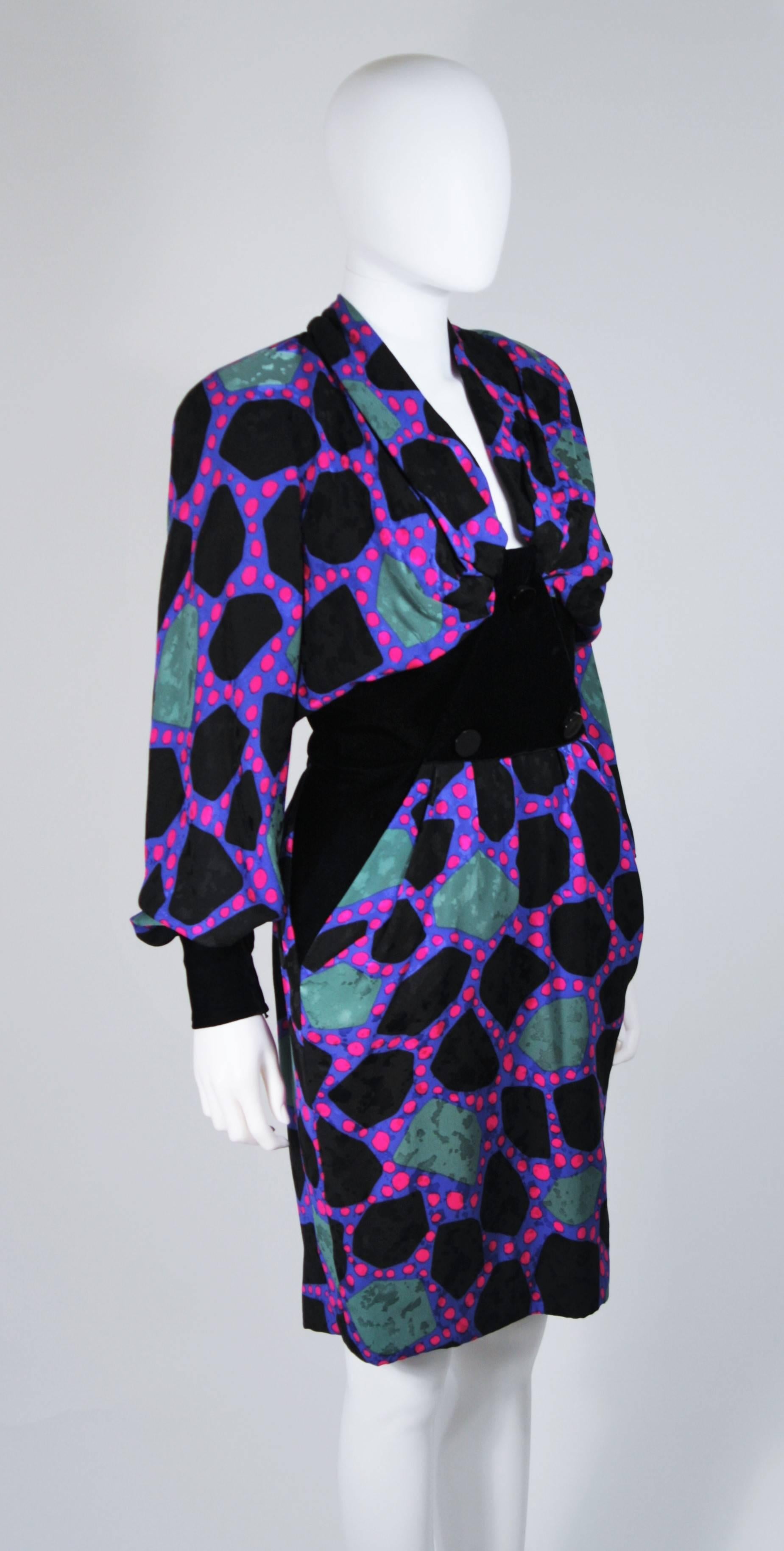 Women's JACQUELINE DE RIBES Circa 1990s Abstract Silk Printed Dress with Velvet Size 6-8 For Sale