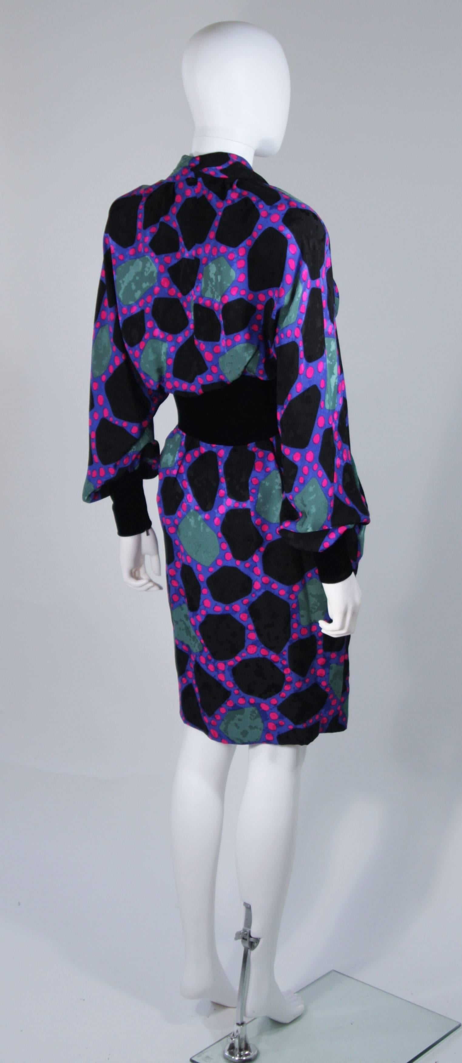 JACQUELINE DE RIBES Circa 1990s Abstract Silk Printed Dress with Velvet Size 6-8 For Sale 3