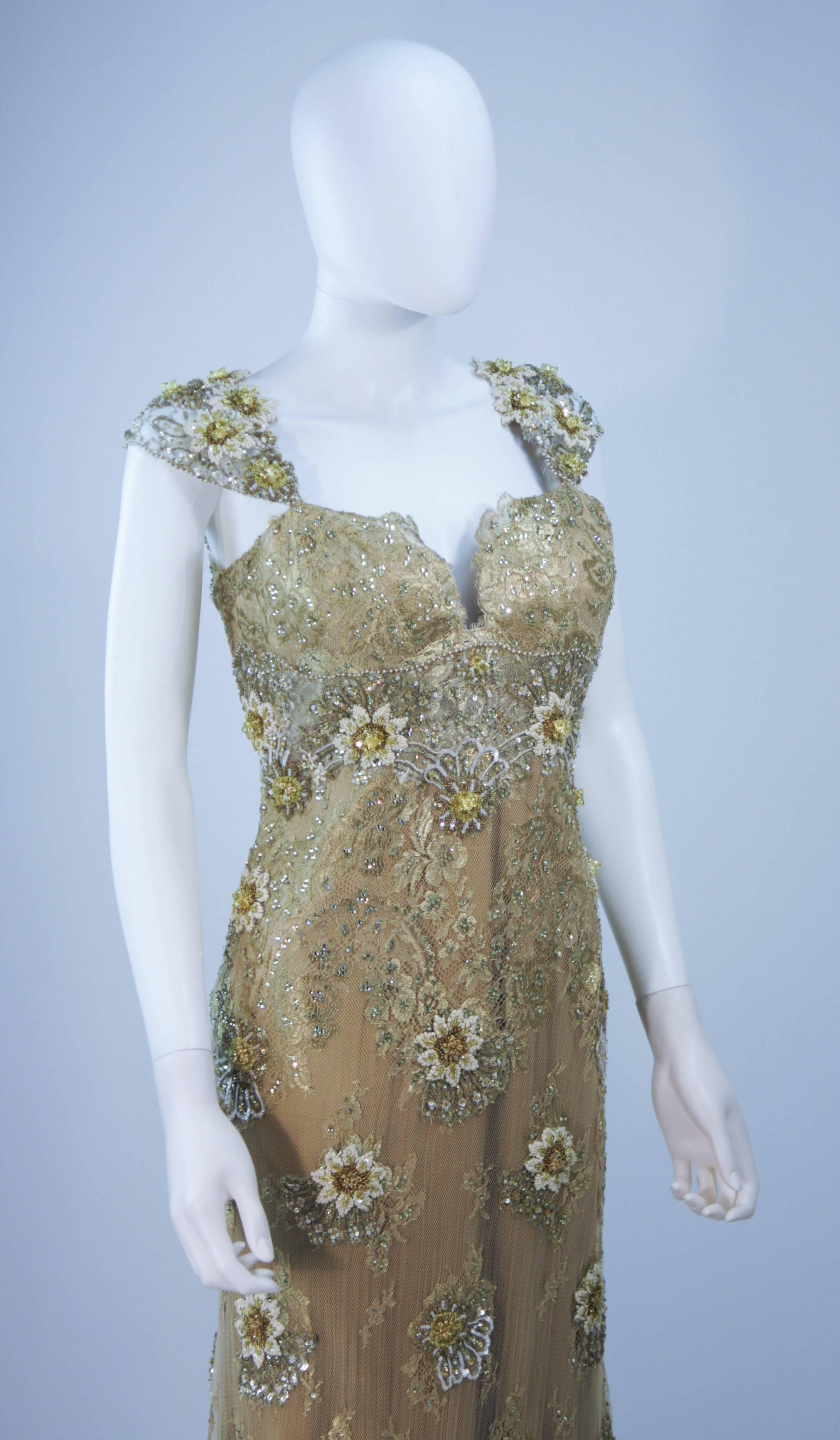 Robe corset or et jaune ornée de dentelle de soie BARACCI, taille 8-10 en vente 1