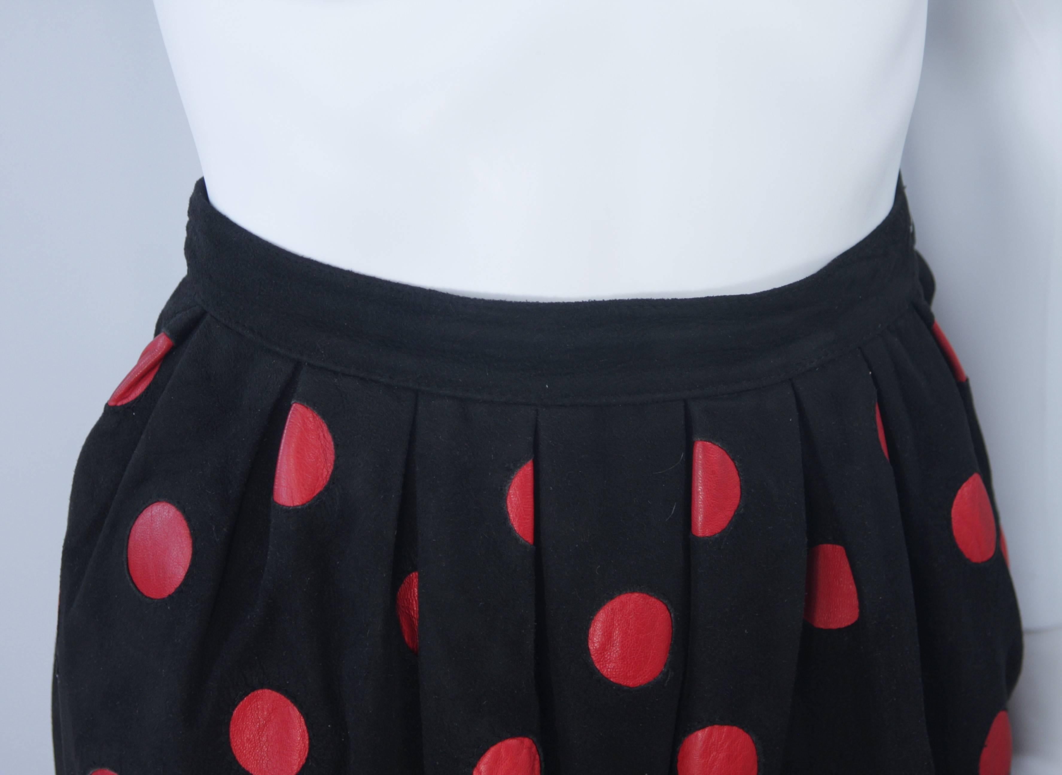VALENTINO Black Suede Skirt with Red Leather Polka Dots Size 4-6 In Excellent Condition For Sale In Los Angeles, CA