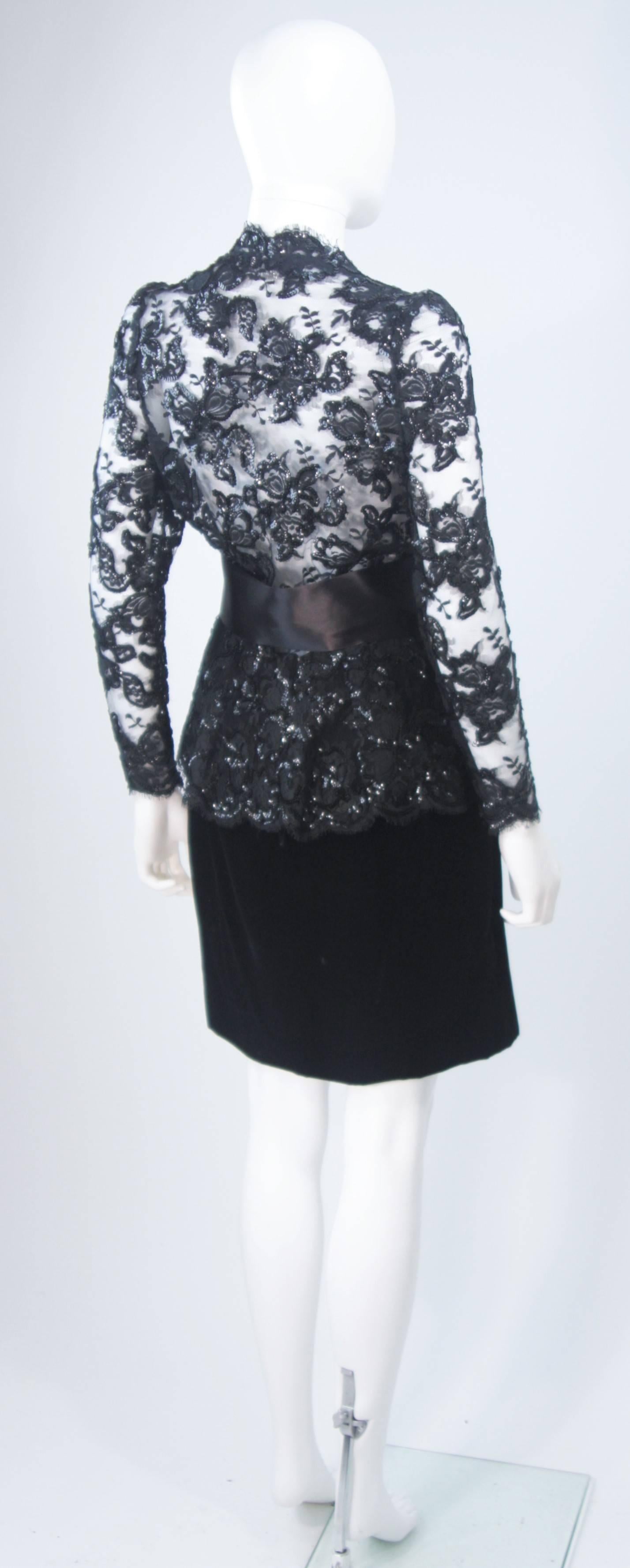 TRAVILLA Black Sequin Lace Skirt Suit with Satin Bow Belt Size 2-4 In Excellent Condition For Sale In Los Angeles, CA